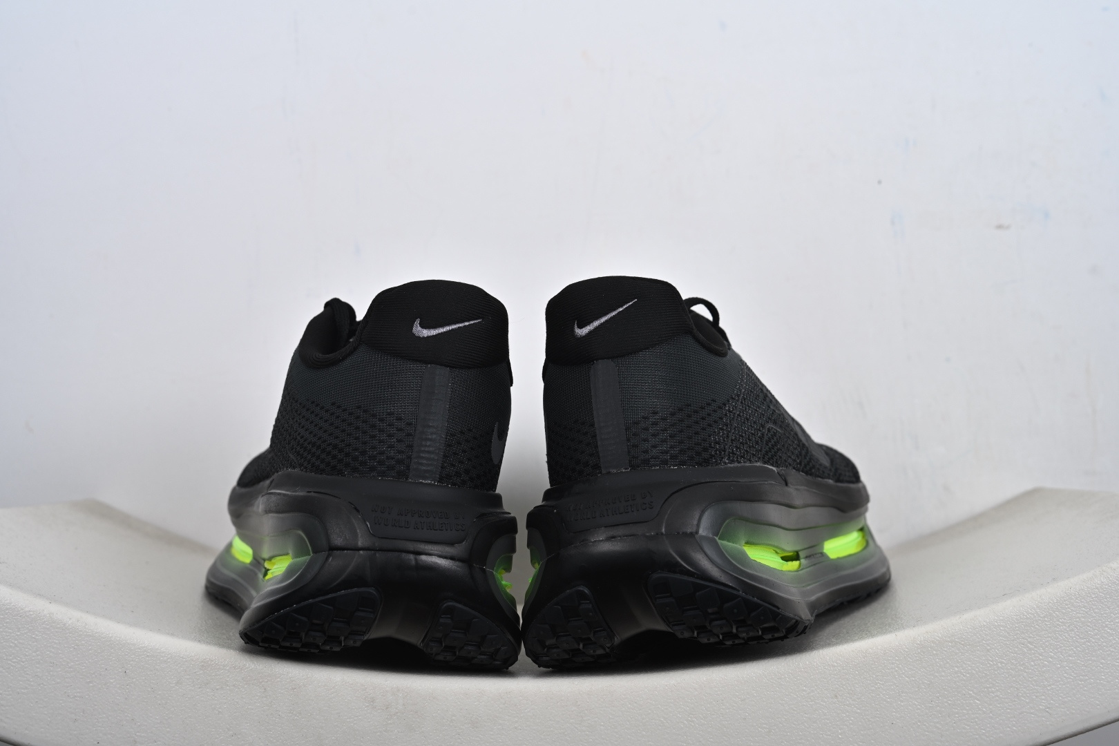 Nike ZOOM PREMIUM 耐克 飞马 舒适减震防滑 低帮跑步鞋全掌ReactX泡绵中底 HQ2050-300 001 IQ4035-100 HM5973-001 Nike ZOOM PREMIUM 耐克 飞马 舒适减震防滑 低帮跑步鞋全掌ReactX泡绵中底 HQ2050-300 001 IQ4035-100 HM5973-001