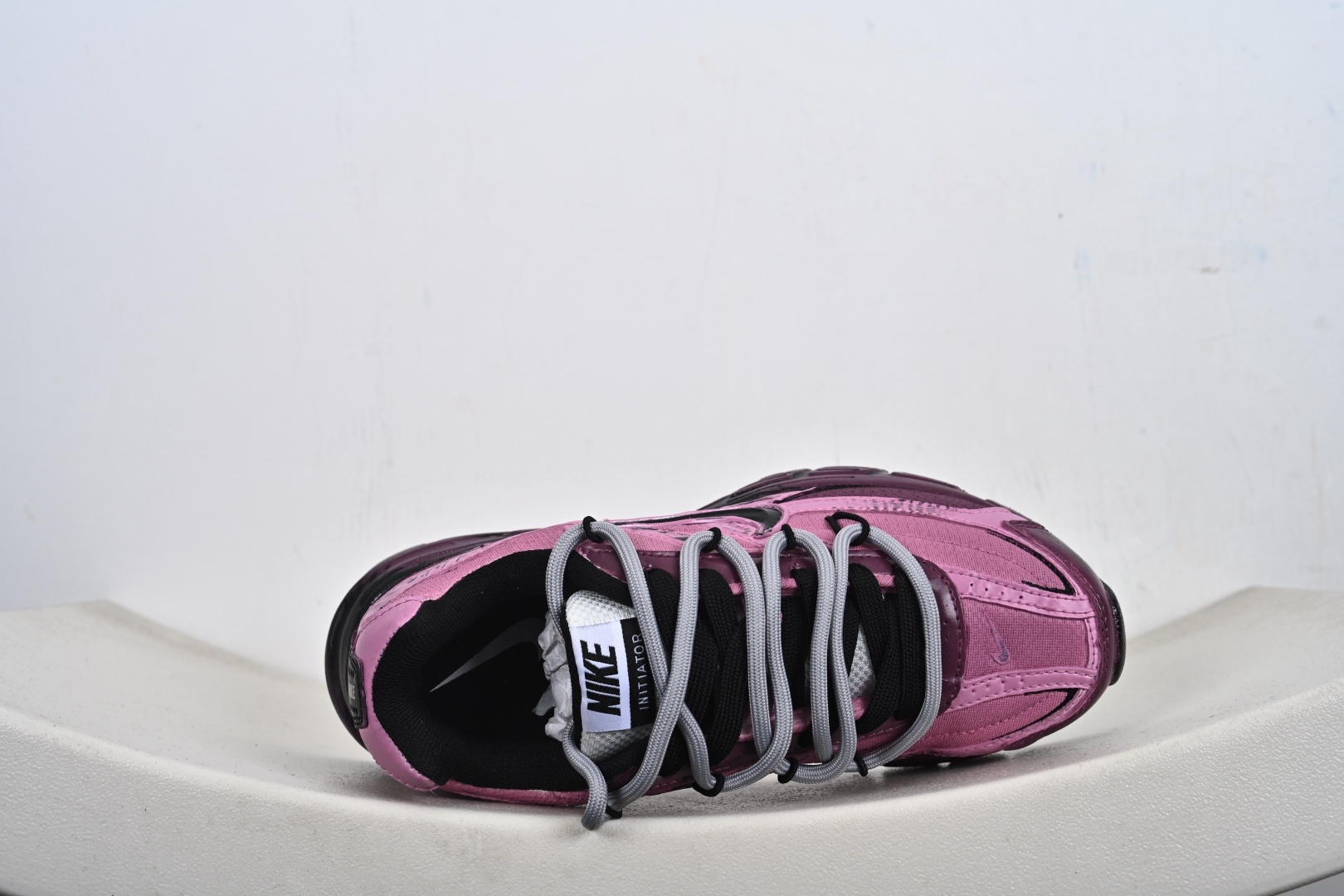 280 Nike INITIATOR RNR 复古做旧 解构绑带 舒适百搭防滑耐磨 低帮跑步鞋 394055-100-Chinese UA Cheap High Quatity Brand Clothes Bags handbags Sneakers wholesale wholesaler seller from China Factory suppliers Fashion Clothing Shoes best Quality Beautiful Price 280 Nike INITIATOR RNR 复古做旧 解构绑带 舒适百搭防滑耐磨 低帮跑步鞋 394055-100