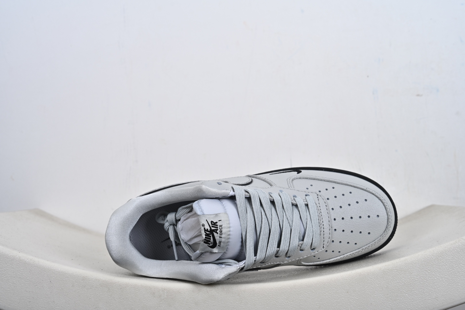 定制版 Nike Air Force 1'07 Low 冷调灰调碰撞酷黑 空军一号低帮休闲板鞋 XL1979-128 定制版 Nike Air Force 1'07 Low 冷调灰调碰撞酷黑 空军一号低帮休闲板鞋 XL1979-128