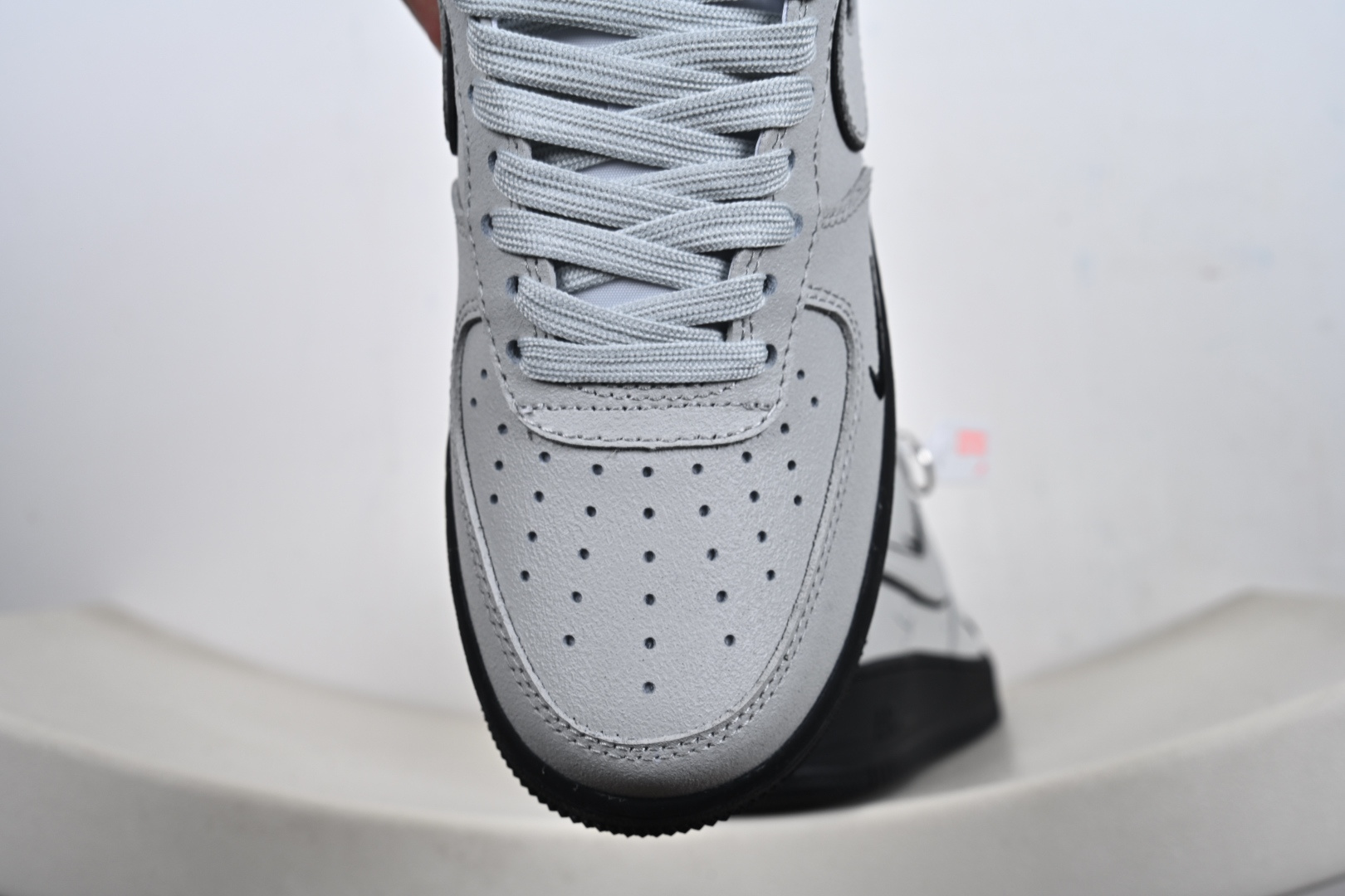 定制版 Nike Air Force 1'07 Low 冷调灰调碰撞酷黑 空军一号低帮休闲板鞋 XL1979-128 定制版 Nike Air Force 1'07 Low 冷调灰调碰撞酷黑 空军一号低帮休闲板鞋 XL1979-128