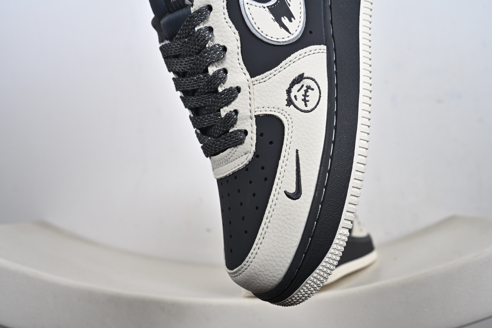 Nike Air Force 1 Low OFF联名 XL1979-130 Nike Air Force 1 Low OFF联名 XL1979-130