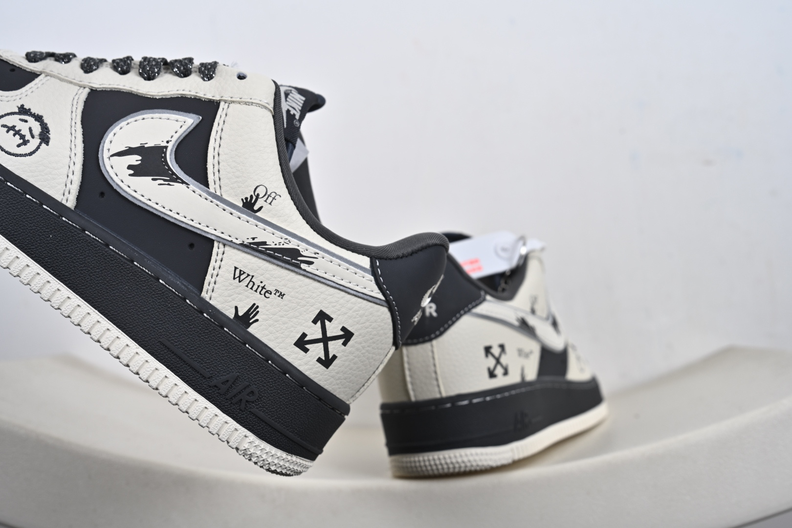 Nike Air Force 1 Low OFF联名 XL1979-130 Nike Air Force 1 Low OFF联名 XL1979-130