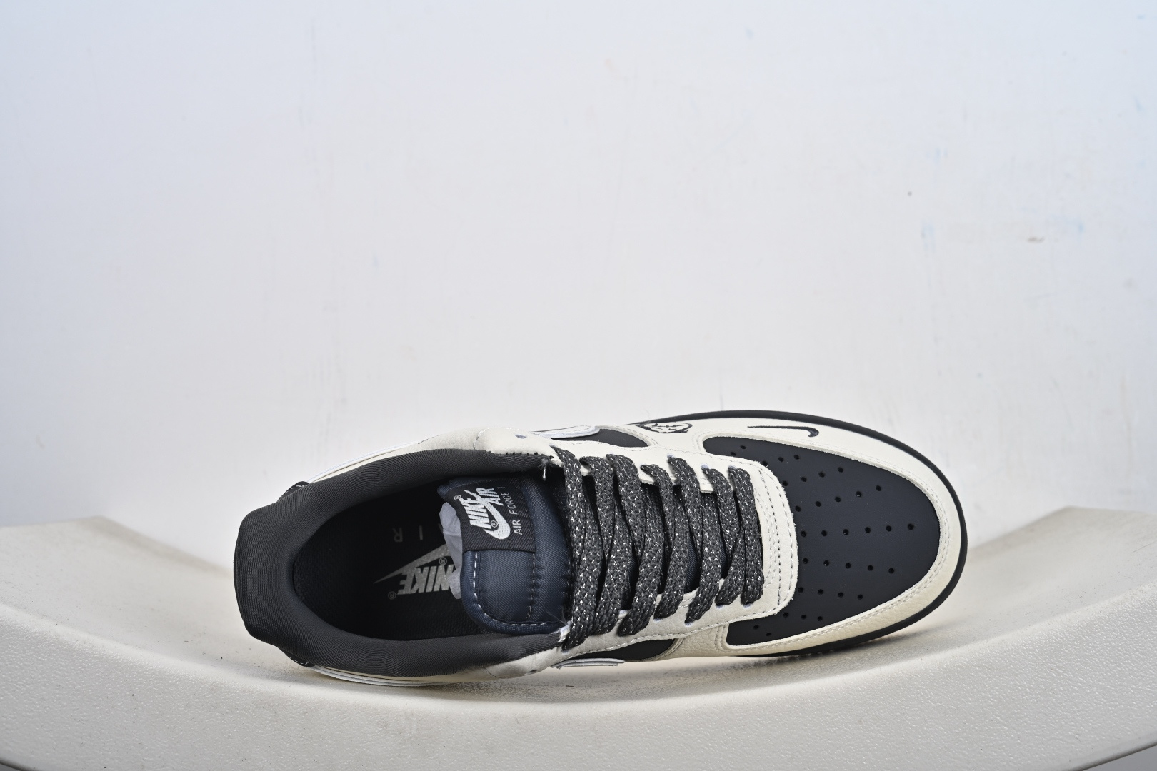 Nike Air Force 1 Low OFF联名 XL1979-130 Nike Air Force 1 Low OFF联名 XL1979-130