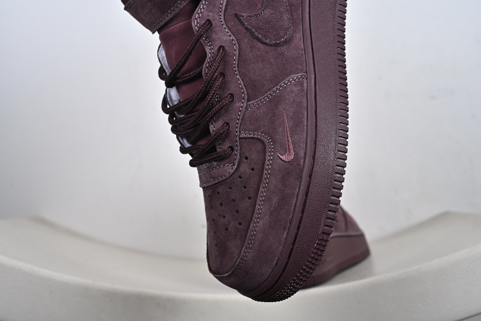 定制版 Supreme x Nk Air Force 1’07 Mid 定制配色 Supreme联名 空军一号经典中帮休闲百搭板鞋 DV0788-003 定制版 Supreme x Nk Air Force 1’07 Mid 定制配色 Supreme联名 空军一号经典中帮休闲百搭板鞋 DV0788-003