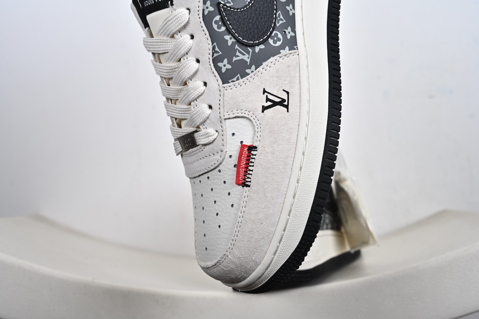 定制版 Nike Air Force 1 Low 07 LV联名 空军一号低帮板鞋 KD6699-F08 定制版 Nike Air Force 1 Low 07 LV联名 空军一号低帮板鞋 KD6699-F08