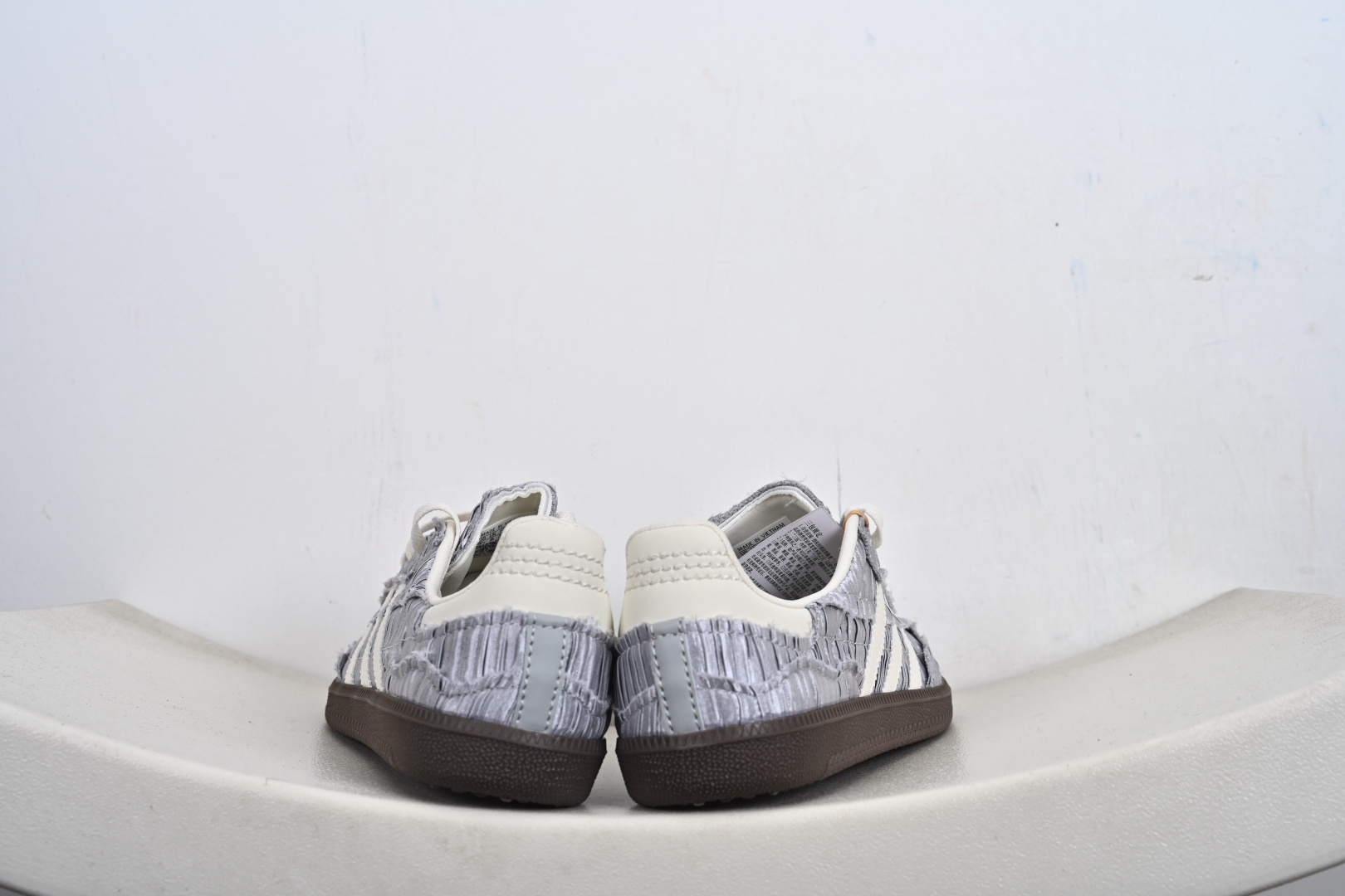 Caroline Hu x Adidas Originals Samba 舒适百搭 防滑耐磨 低帮 阿迪达斯板鞋 JP9283 Caroline Hu x Adidas Originals Samba 舒适百搭 防滑耐磨 低帮 阿迪达斯板鞋 JP9283