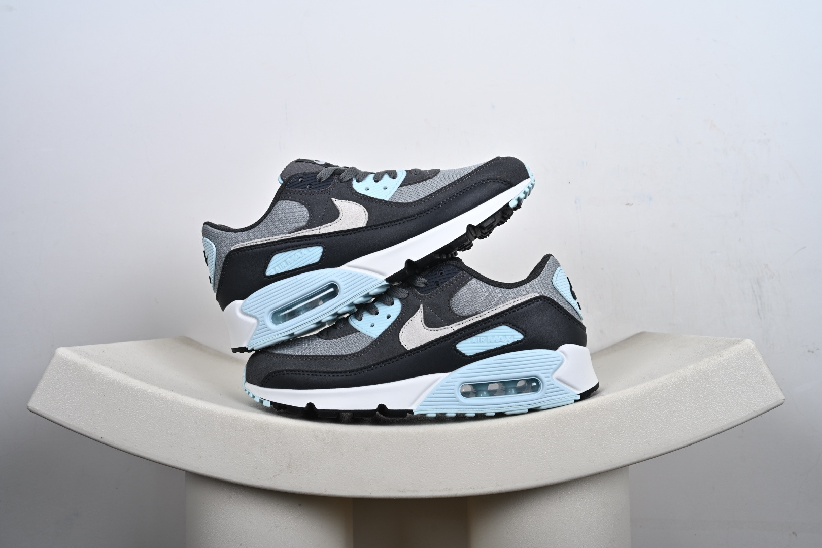 Air Max 90小气垫运动鞋 融合经典设计线条和丰富材质 FZ7186-100 HQ3828-200 CN8490-003 001 DM0029-007 Air Max 90小气垫运动鞋 融合经典设计线条和丰富材质 FZ7186-100 HQ3828-200 CN8490-003 001 DM0029-007