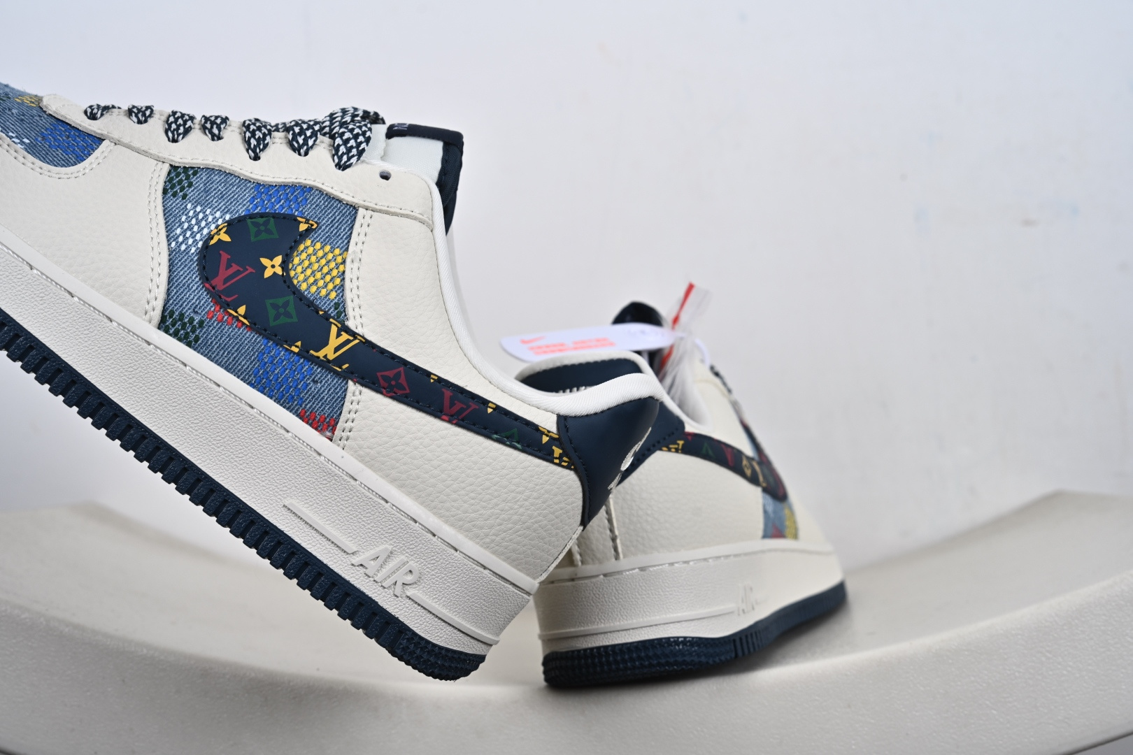 Nike Air Force 1 '07 Low “LV联名——米蓝彩色印花”空军一号 高端定制 低帮 运动鞋 休闲鞋 LD1999-005 Nike Air Force 1 '07 Low “LV联名——米蓝彩色印花”空军一号 高端定制 低帮 运动鞋 休闲鞋 LD1999-005