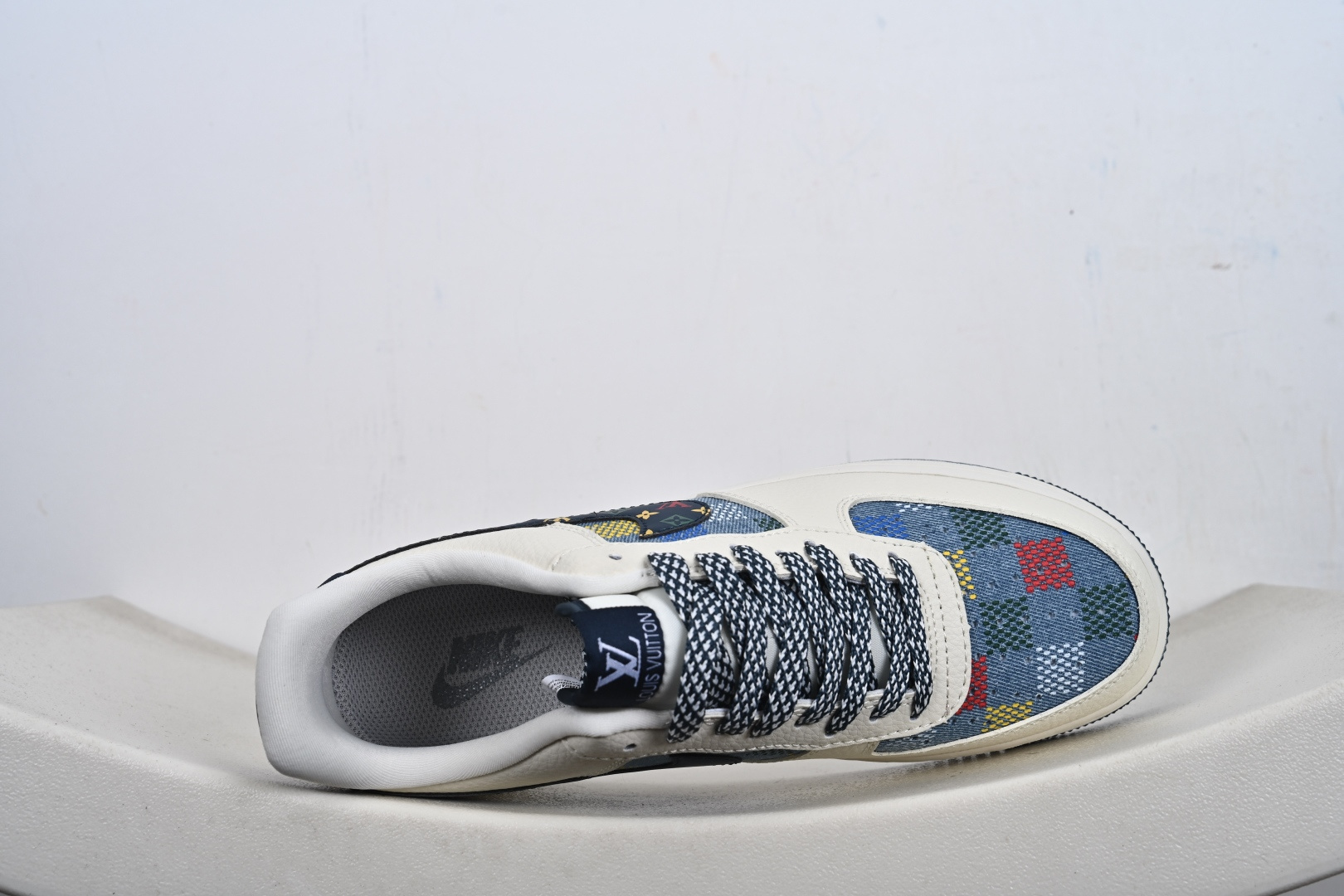 Nike Air Force 1 '07 Low “LV联名——米蓝彩色印花”空军一号 高端定制 低帮 运动鞋 休闲鞋 LD1999-005 Nike Air Force 1 '07 Low “LV联名——米蓝彩色印花”空军一号 高端定制 低帮 运动鞋 休闲鞋 LD1999-005