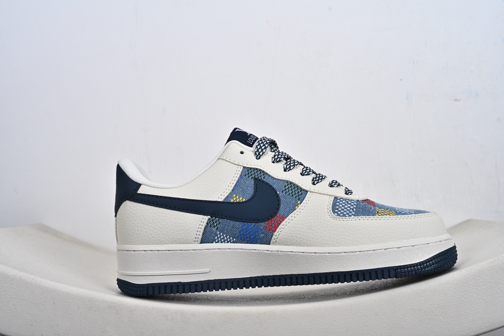 Nike Air Force 1 '07 Low “LV联名——米蓝彩色印花”空军一号 高端定制 低帮 运动鞋 休闲鞋 LD1999-005 Nike Air Force 1 '07 Low “LV联名——米蓝彩色印花”空军一号 高端定制 低帮 运动鞋 休闲鞋 LD1999-005