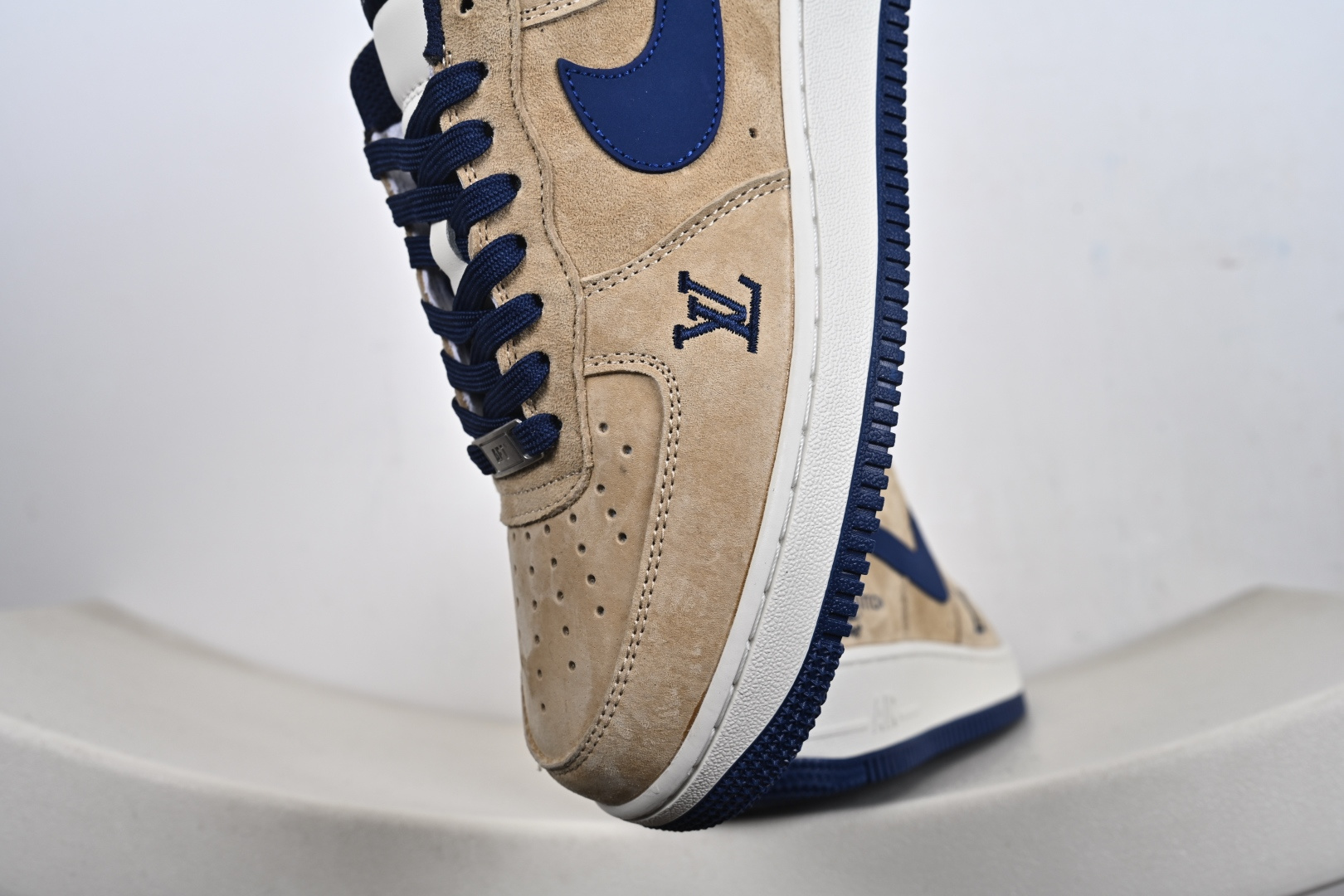 Nike Air Force 1 Low LV联名 FQ3545-300 Nike Air Force 1 Low LV联名 FQ3545-300