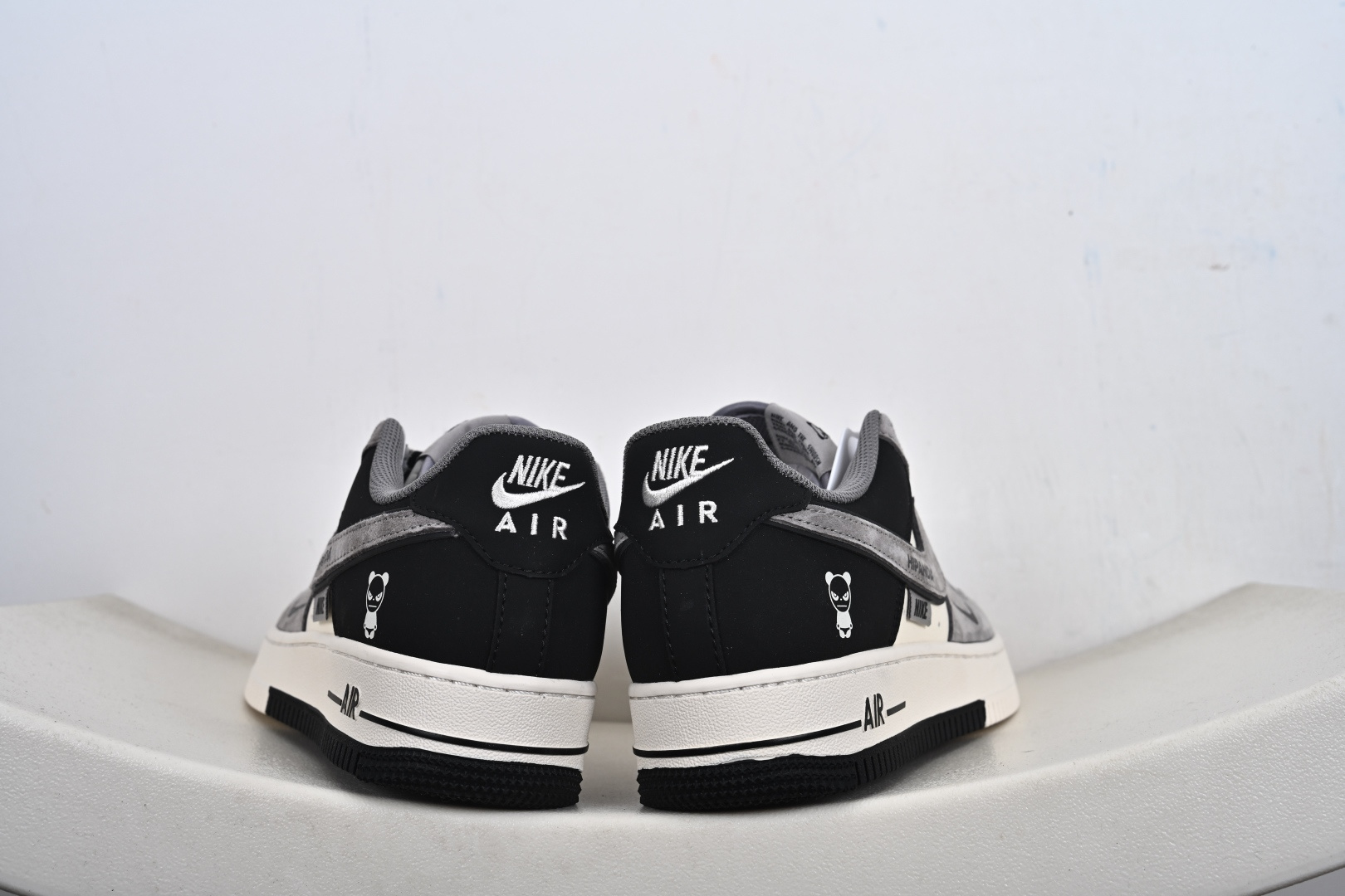 Nike Air Force 1'07 Low 联名款 空军一号低帮休闲板鞋 XD9314-611 Nike Air Force 1'07 Low 联名款 空军一号低帮休闲板鞋 XD9314-611