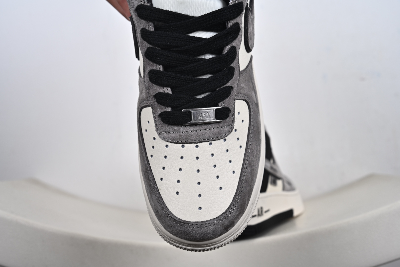 Nike Air Force 1'07 Low 联名款 空军一号低帮休闲板鞋 XD9314-611 Nike Air Force 1'07 Low 联名款 空军一号低帮休闲板鞋 XD9314-611
