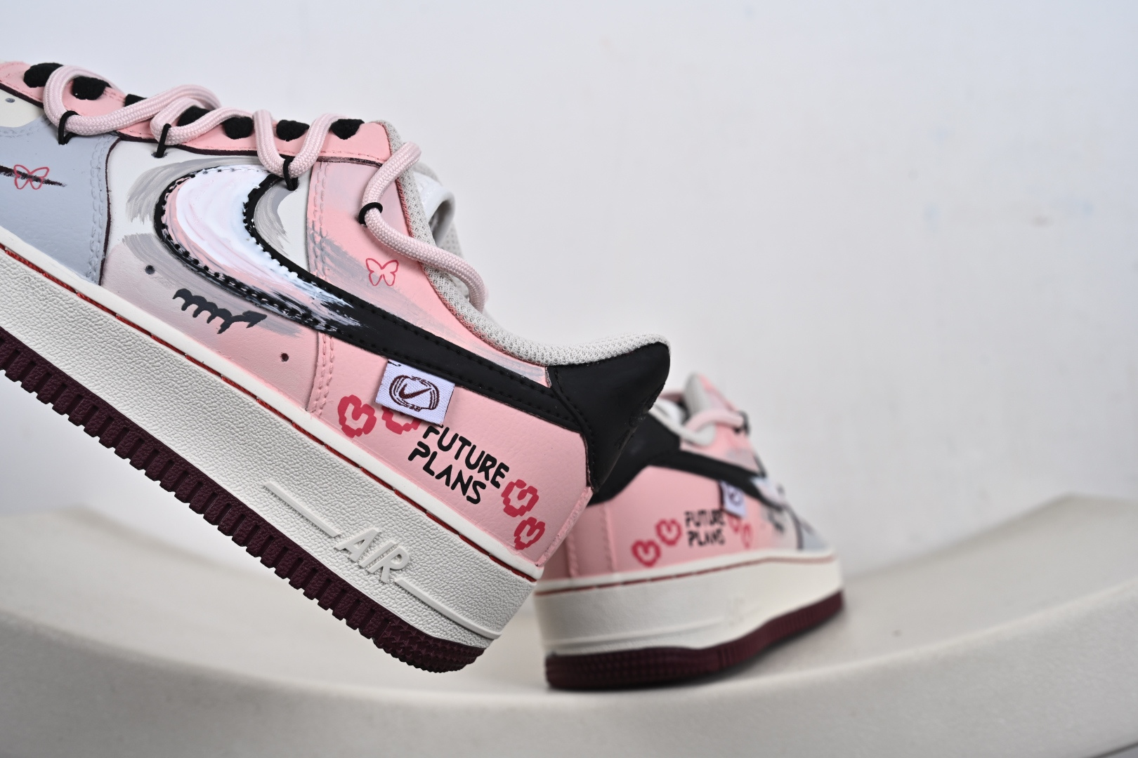 定制版 手绘涂鸦“甜酷企划”Nike Air Force 1 “Sweet & Cool Project”空军一号定制板鞋 FB1839-125 定制版 手绘涂鸦“甜酷企划”Nike Air Force 1 “Sweet & Cool Project”空军一号定制板鞋 FB1839-125