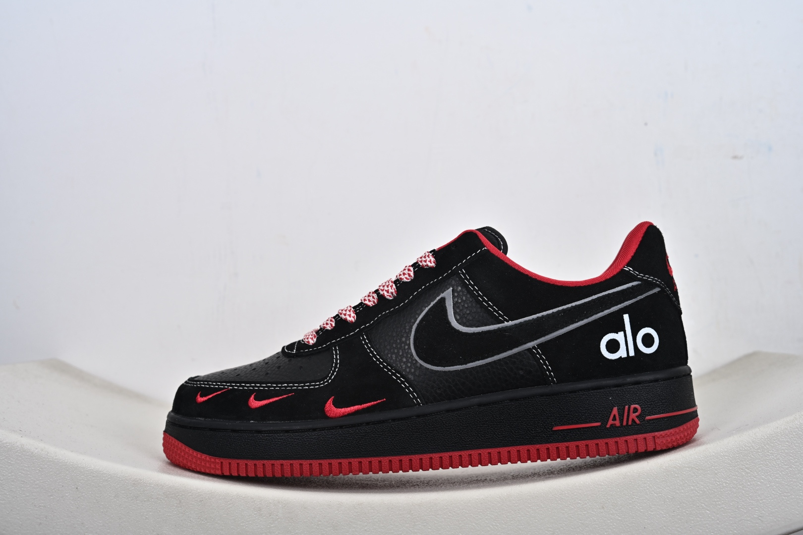 NIke Air Force 1 '07 Low 空军一号低帮 运动鞋 休闲鞋 SS1979-009 NIke Air Force 1 '07 Low 空军一号低帮 运动鞋 休闲鞋 SS1979-009