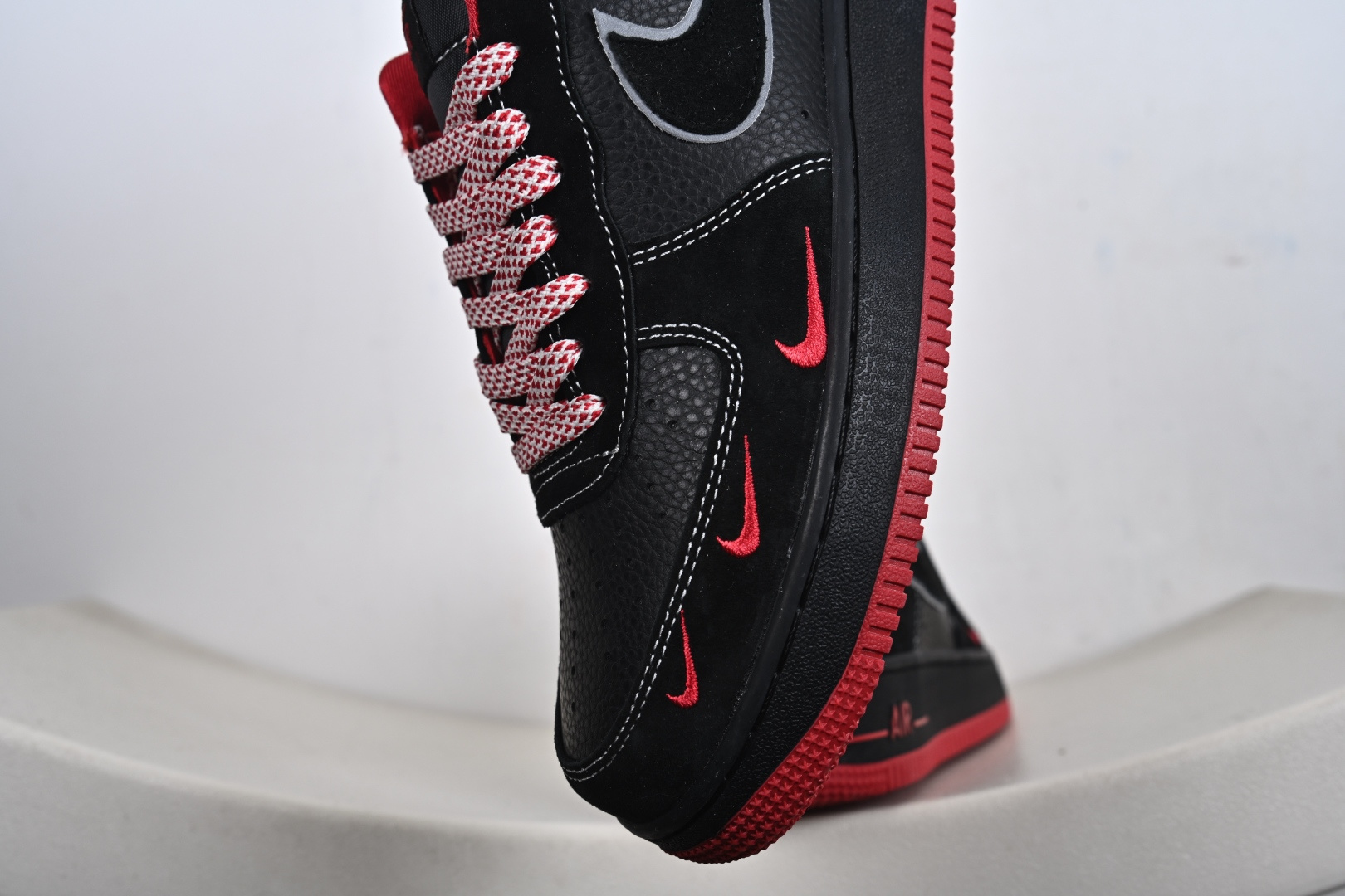 NIke Air Force 1 '07 Low 空军一号低帮 运动鞋 休闲鞋 SS1979-009 NIke Air Force 1 '07 Low 空军一号低帮 运动鞋 休闲鞋 SS1979-009