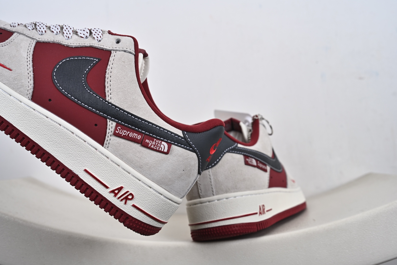 定制版 Nike Air Force 1'07 Low 三方联名 酒红灰 空军一号低帮休闲板鞋 SY1388-014 定制版 Nike Air Force 1'07 Low 三方联名 酒红灰 空军一号低帮休闲板鞋 SY1388-014