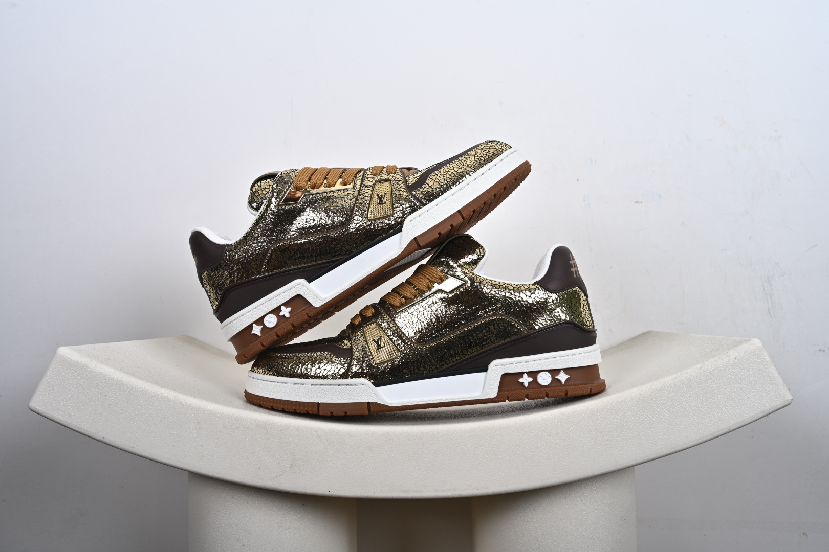 代购级别 Louis Vuitton Trainer 2021ss早春全新时装走秀运动鞋 代购级别 Louis Vuitton Trainer 2021ss早春全新时装走秀运动鞋