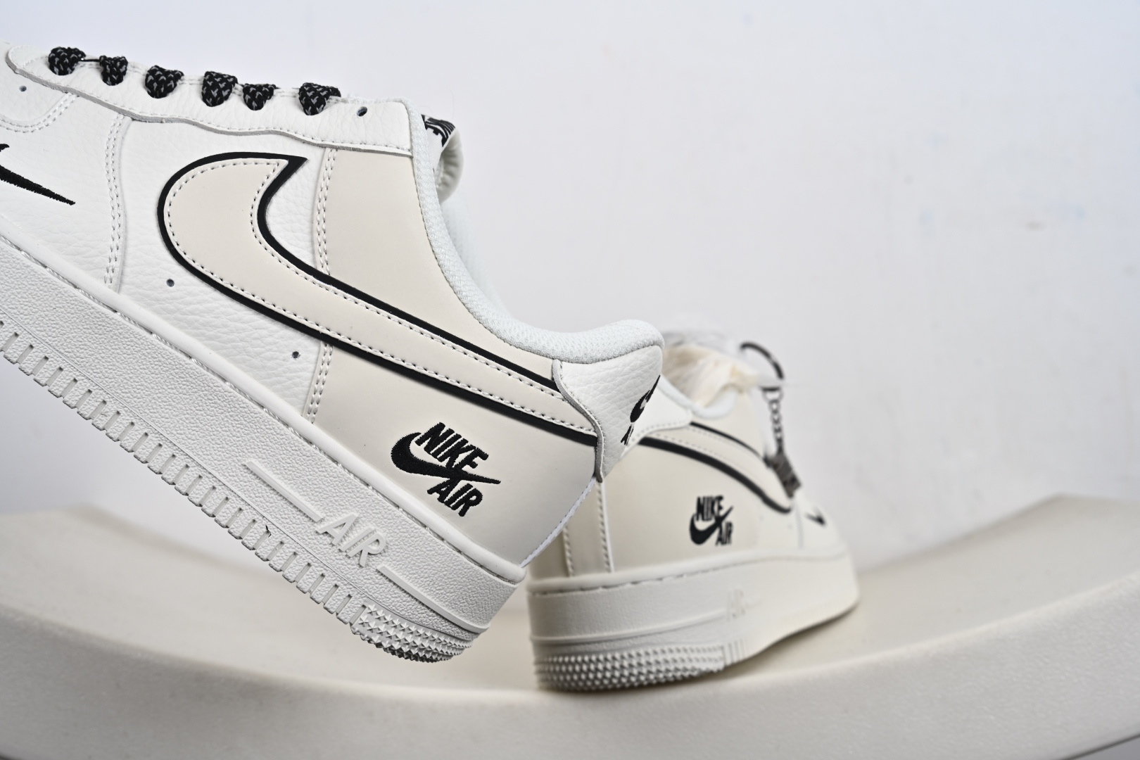 定制版 NK Air Force 1 '07 Low “NK联名--米黑反光满天星 ”空军一号 低帮 运动鞋 CS5288-051