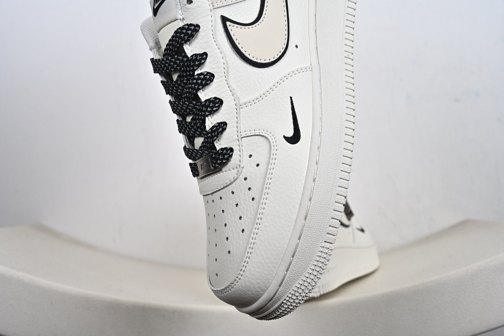 定制版 NK Air Force 1 '07 Low “NK联名--米黑反光满天星 ”空军一号 低帮 运动鞋 CS5288-051