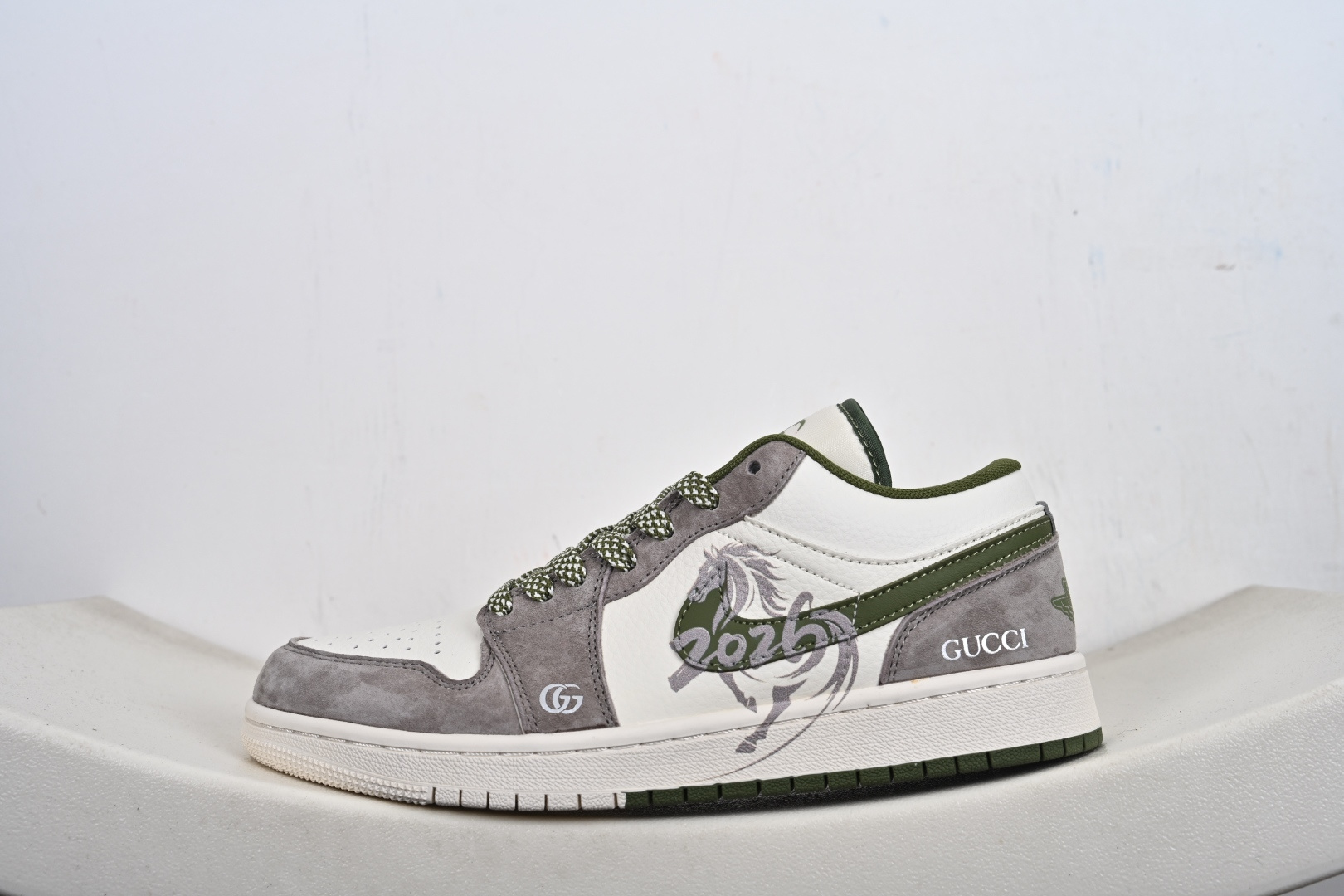 定制版 Air Jordan 1 Low AJ1 乔1 马年限定 古驰联名 高端定制 低帮复古篮球鞋 XX2606-006 定制版 Air Jordan 1 Low AJ1 乔1 马年限定 古驰联名 高端定制 低帮复古篮球鞋 XX2606-006