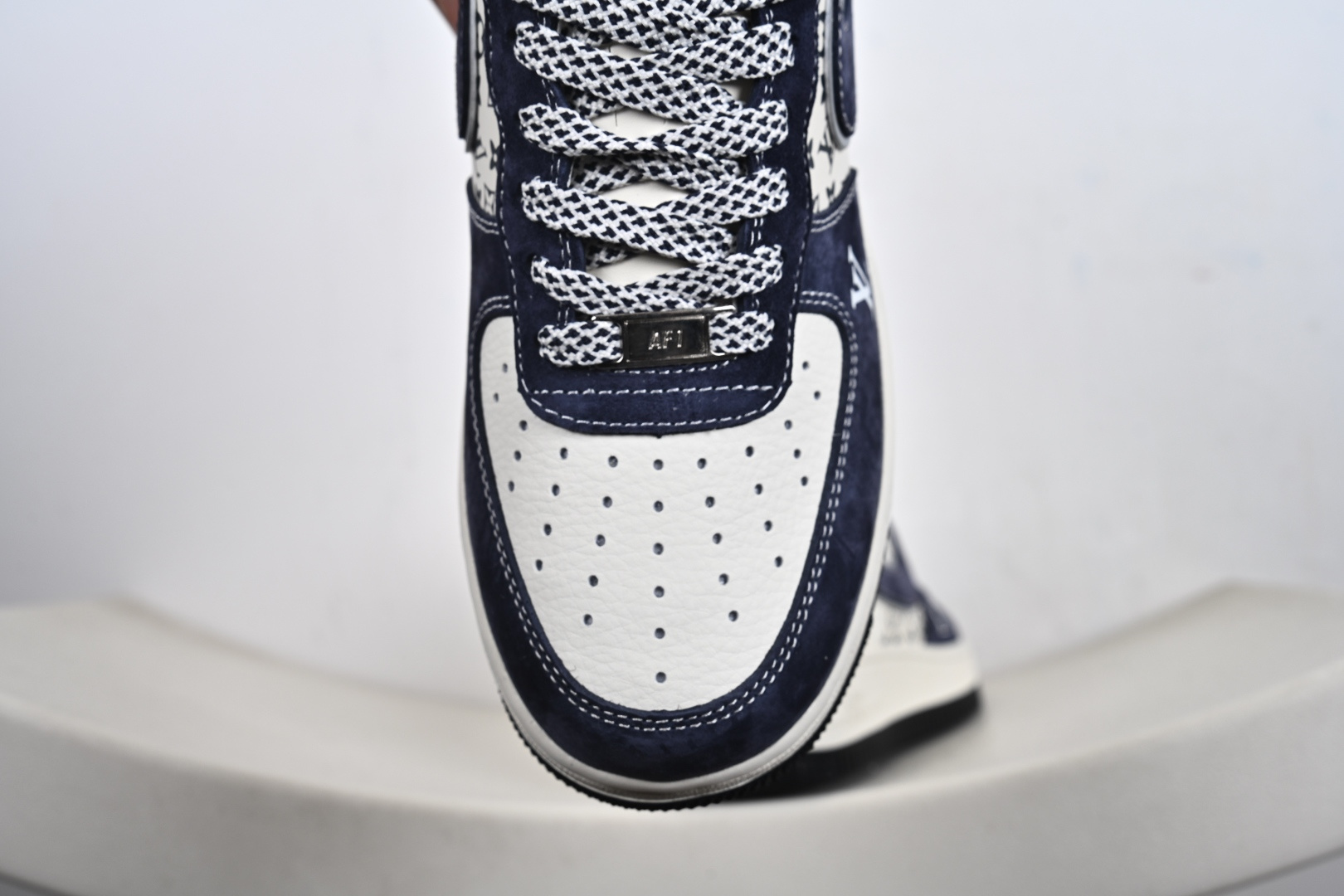 定制版 Nike Air Force 1'07 Low LV联名 空军一号低帮休闲板鞋 KD6699-F07 定制版 Nike Air Force 1'07 Low LV联名 空军一号低帮休闲板鞋 KD6699-F07