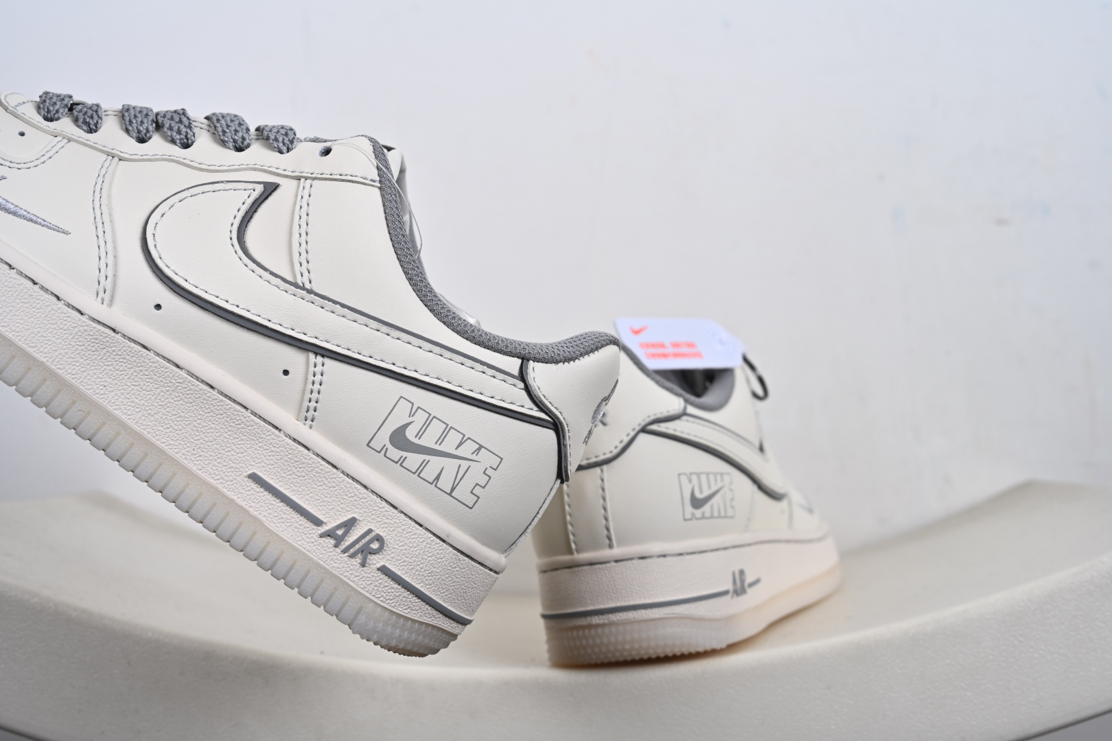 Nike Air Force 1 '07 Low 空军一号低帮休闲运动板鞋 SM6668-133 Nike Air Force 1 '07 Low 空军一号低帮休闲运动板鞋 SM6668-133