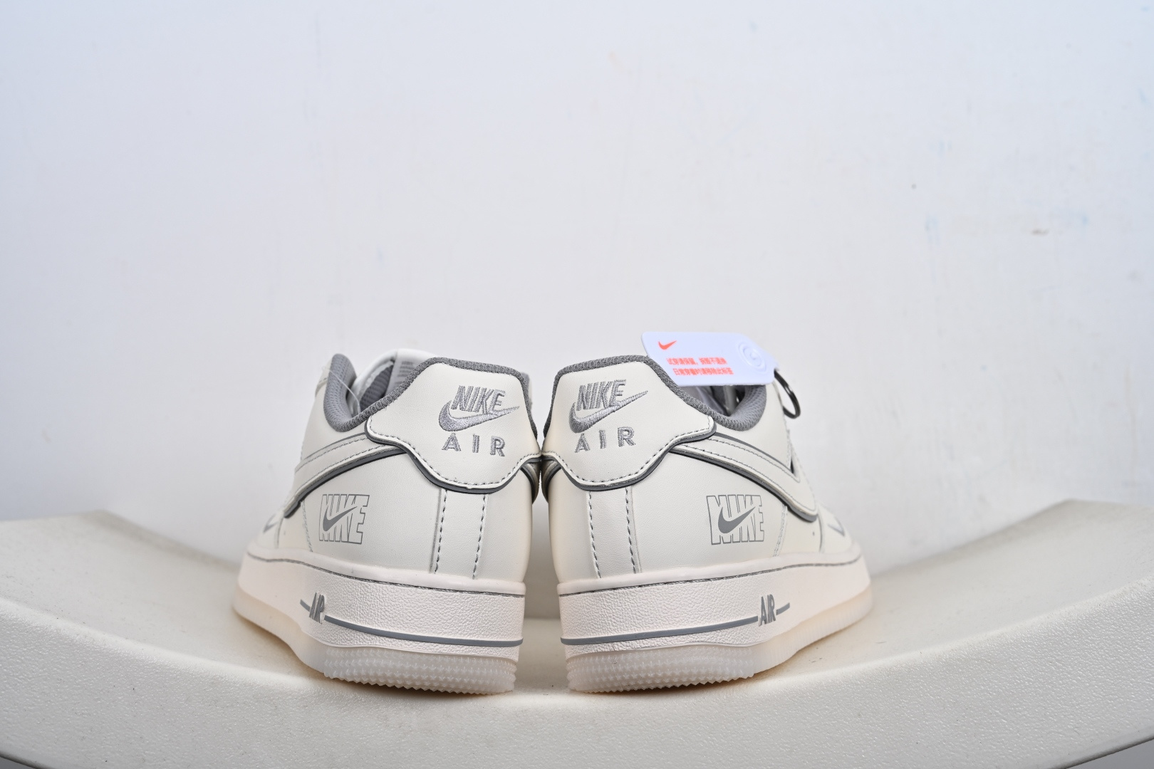 Nike Air Force 1 '07 Low 空军一号低帮休闲运动板鞋 SM6668-133 Nike Air Force 1 '07 Low 空军一号低帮休闲运动板鞋 SM6668-133
