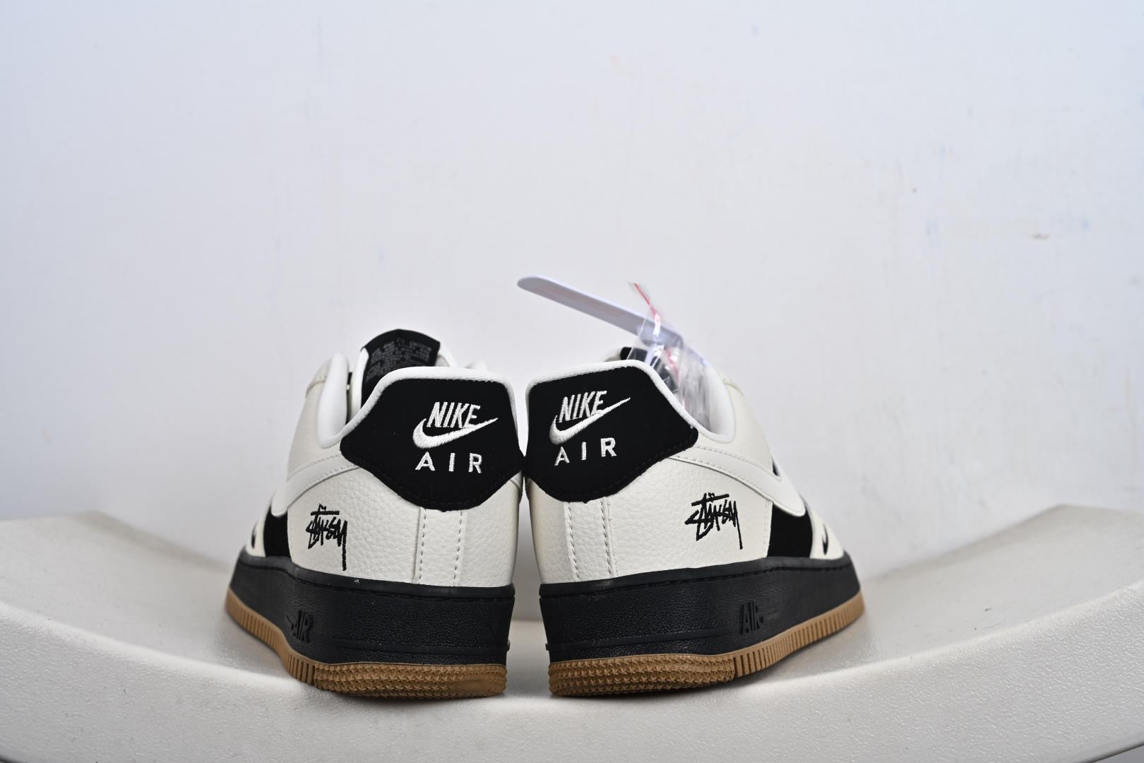 Nike Air Force 1 '07 Low “斯图西联名——双拼米黑棕”空军一号 高端定制 低帮 运动鞋 休闲鞋 LD1999-006 Nike Air Force 1 '07 Low “斯图西联名——双拼米黑棕”空军一号 高端定制 低帮 运动鞋 休闲鞋 LD1999-006