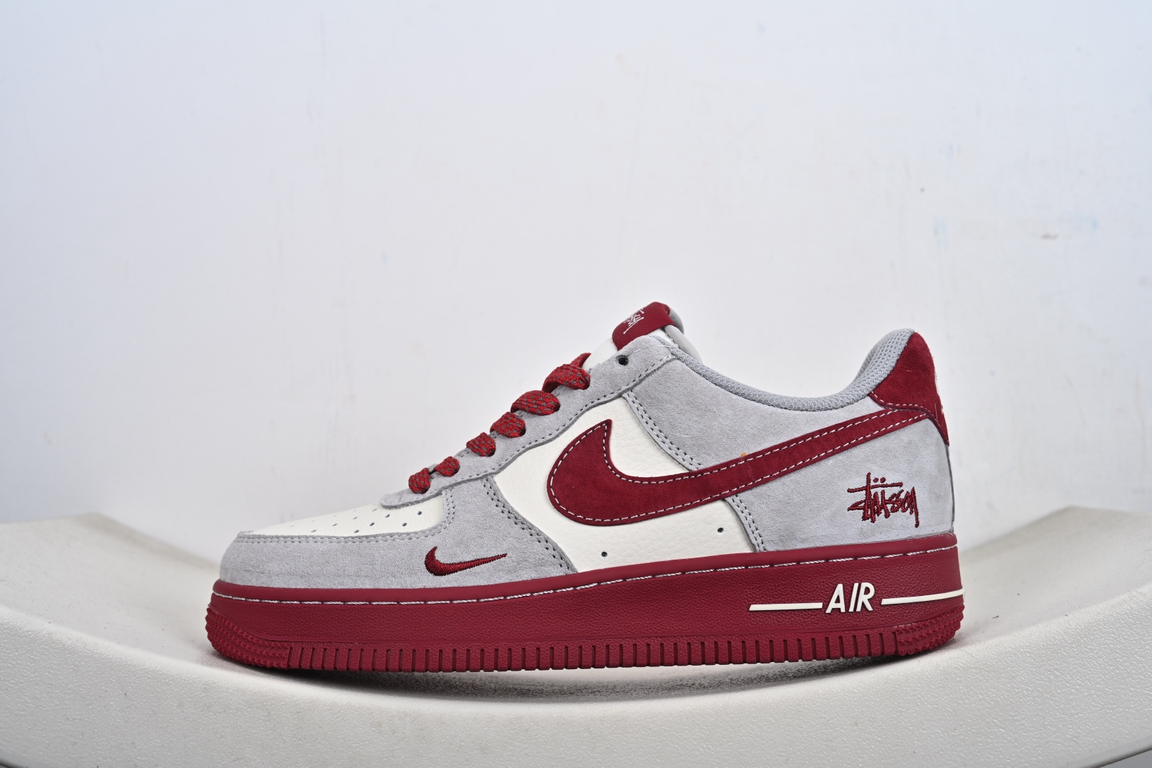 Nike Air Force 1 Low 斯图西联名 JP8028-076 Nike Air Force 1 Low 斯图西联名 JP8028-076