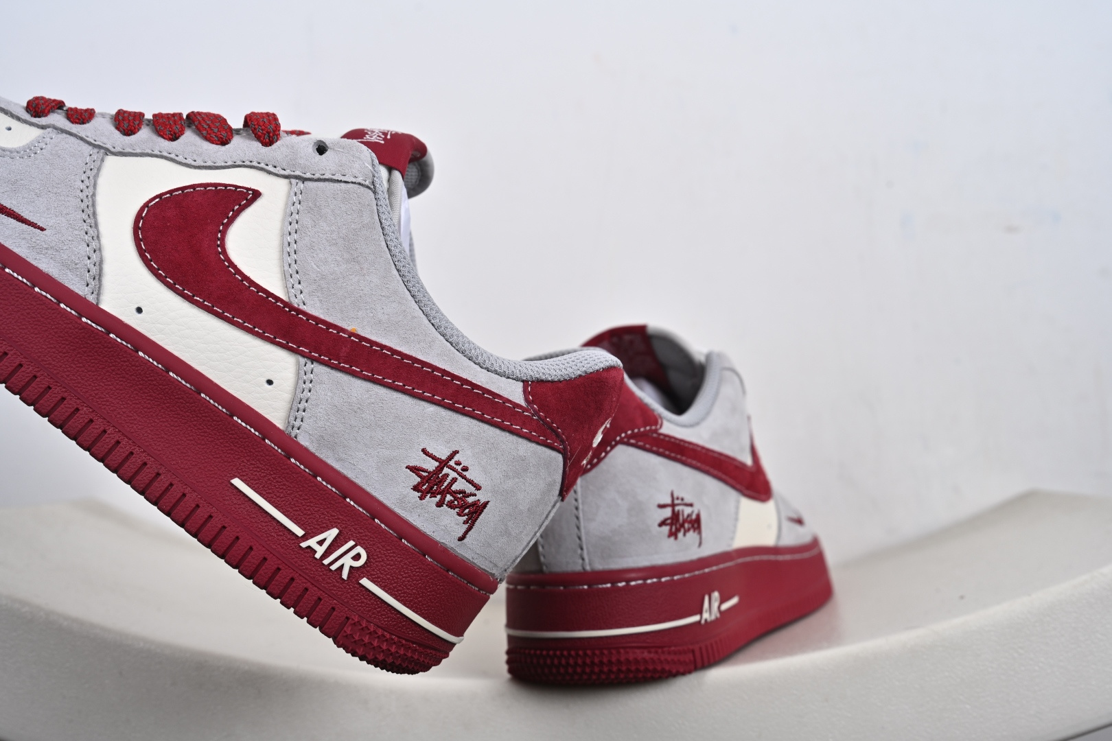 Nike Air Force 1 Low 斯图西联名 JP8028-076 Nike Air Force 1 Low 斯图西联名 JP8028-076