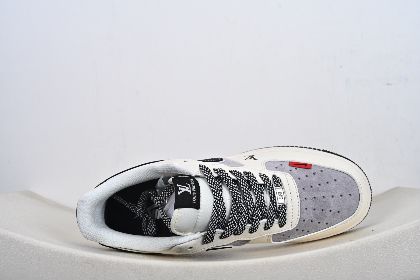 Nike Air Force 1'07 Low 联名 黑灰麂皮 空军一号低帮休闲板鞋 XD9314-619 Nike Air Force 1'07 Low 联名 黑灰麂皮 空军一号低帮休闲板鞋 XD9314-619