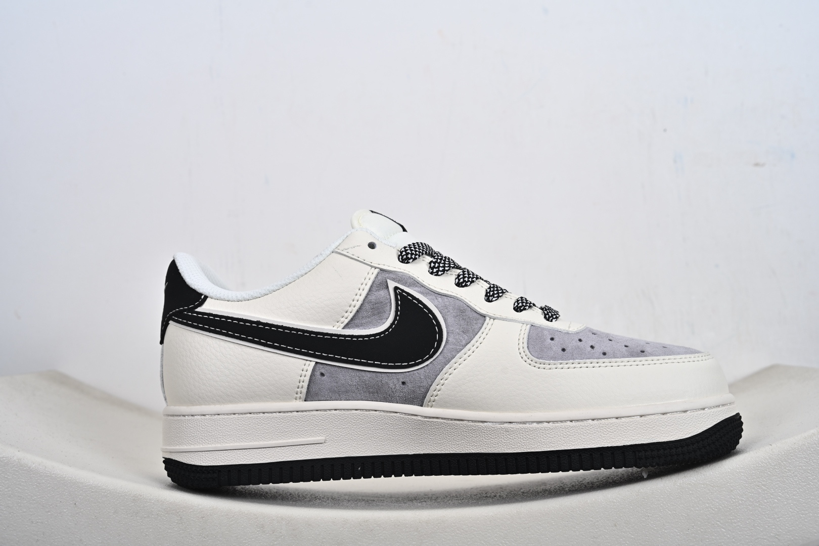 Nike Air Force 1'07 Low 联名 黑灰麂皮 空军一号低帮休闲板鞋 XD9314-619 Nike Air Force 1'07 Low 联名 黑灰麂皮 空军一号低帮休闲板鞋 XD9314-619