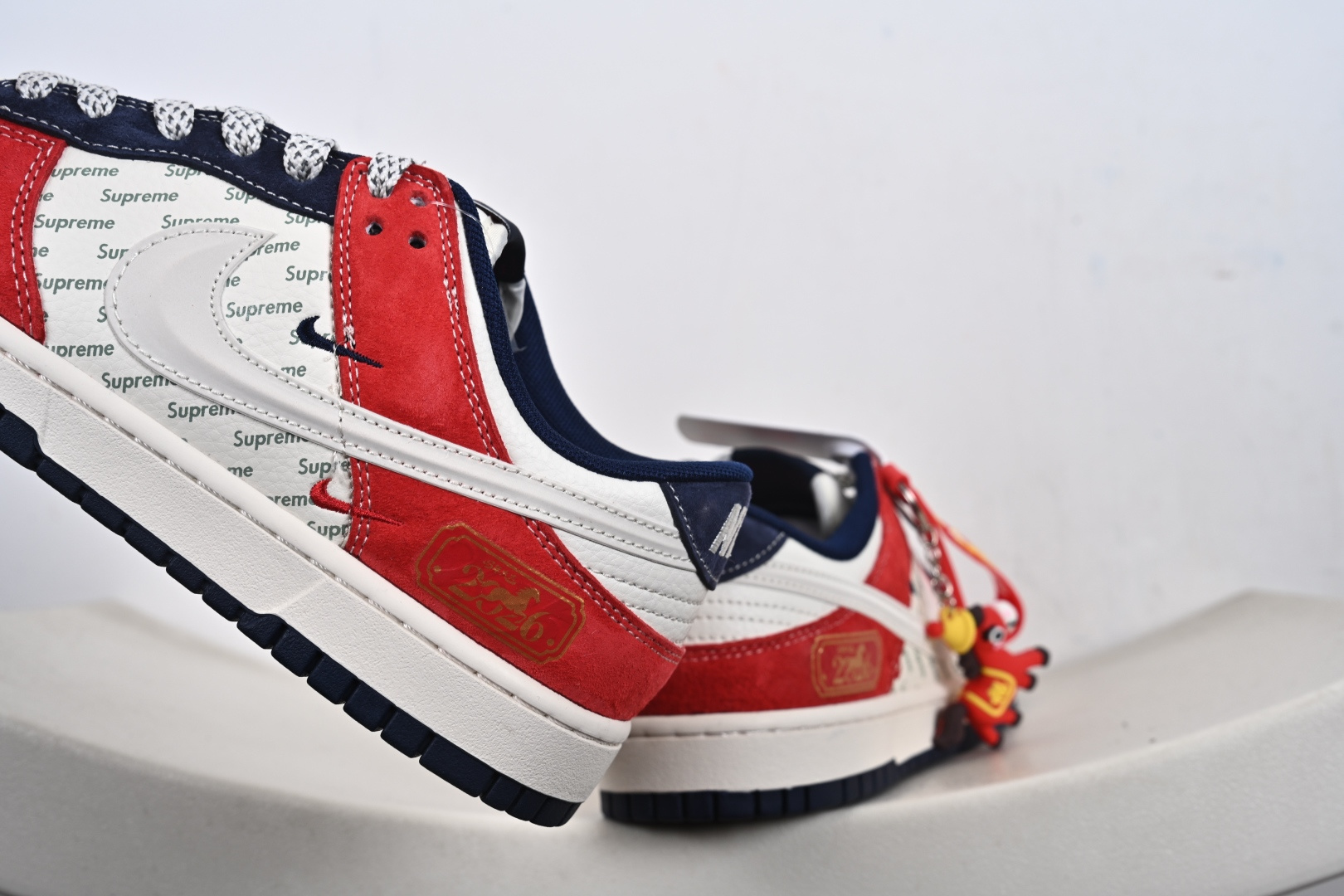 Nike SB Dunk Low Supreme联名 马年限定 周年高端定制 低帮休闲板鞋 FC7688-209
