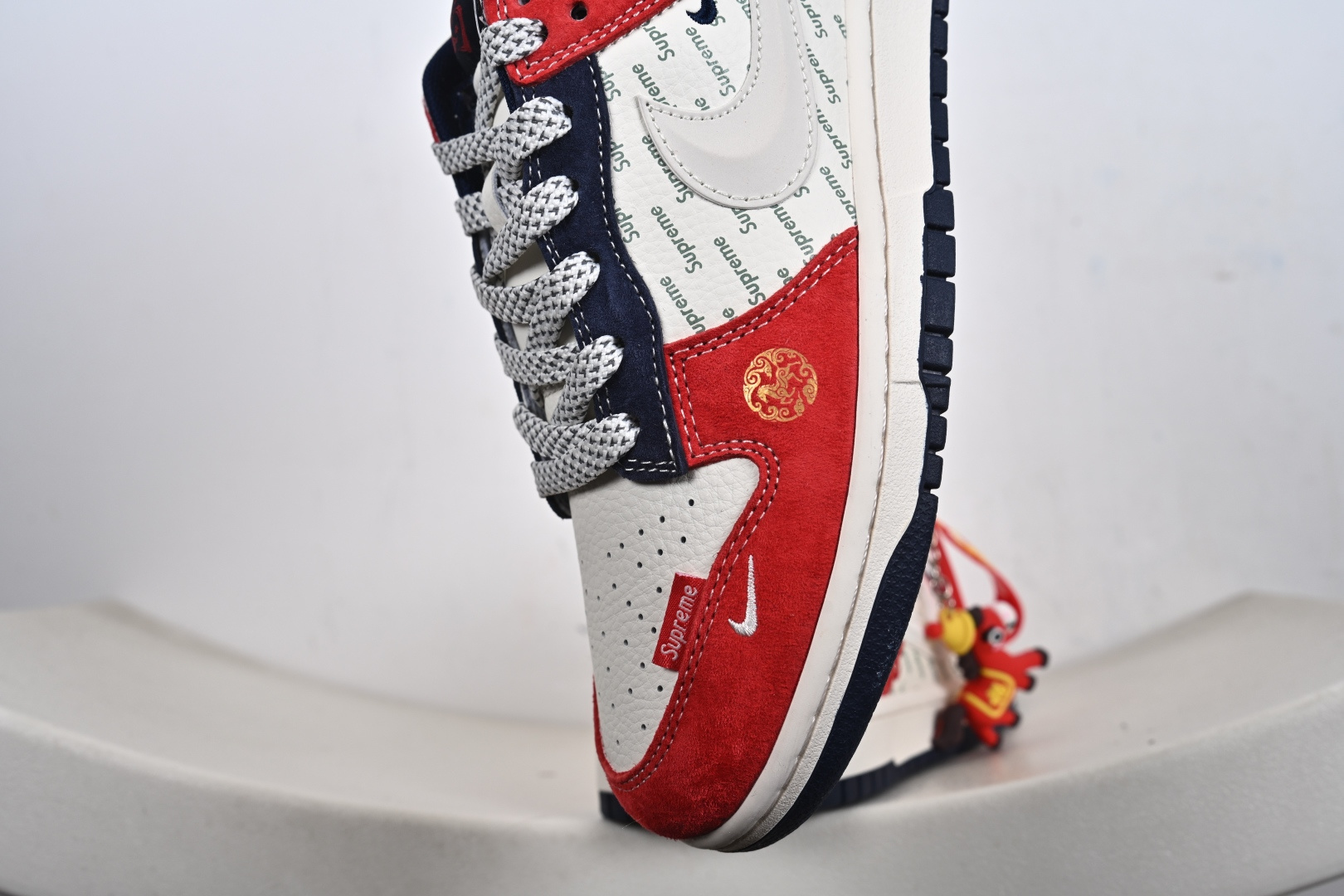 Nike SB Dunk Low Supreme联名 马年限定 周年高端定制 低帮休闲板鞋 FC7688-209