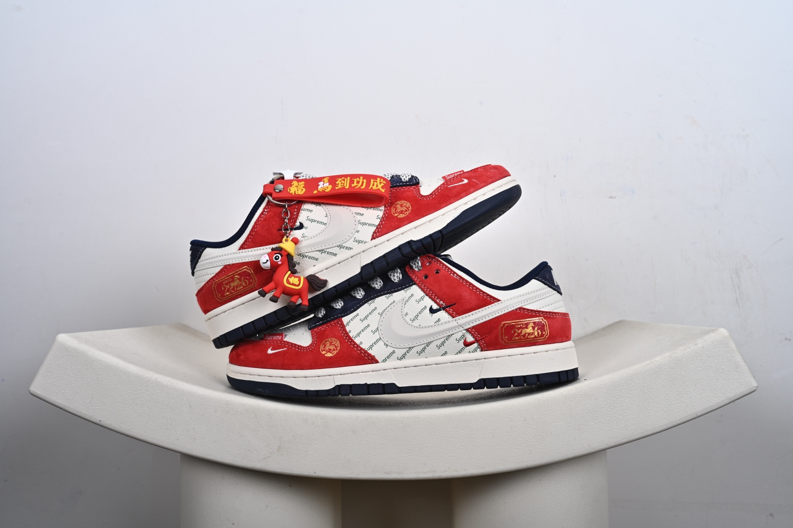 Nike SB Dunk Low Supreme联名 马年限定 周年高端定制 低帮休闲板鞋 FC7688-209