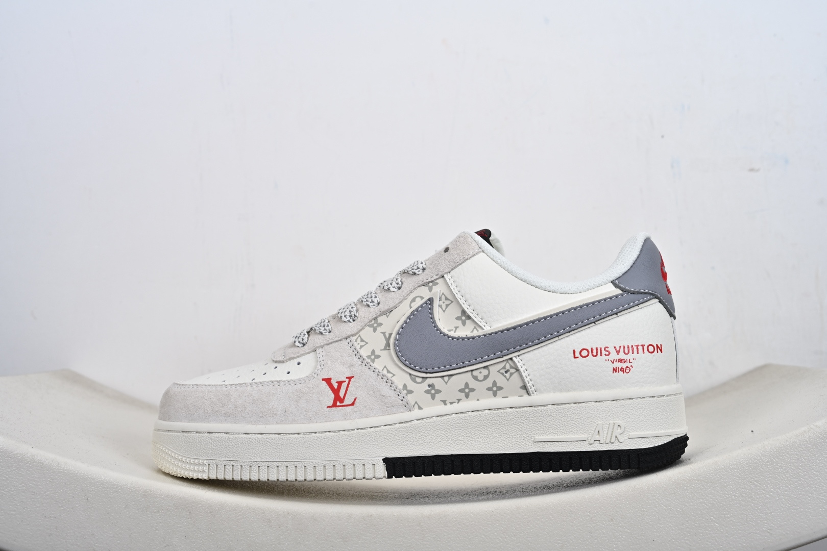 奢潮融合 经典加冕|Nike Air Force 1 Low x Louis Vuitton联名款 当街头传奇Air Force 1 Low邂逅顶奢Louis Vuitton KD6699-F06 奢潮融合 经典加冕|Nike Air Force 1 Low x Louis Vuitton联名款 当街头传奇Air Force 1 Low邂逅顶奢Louis Vuitton KD6699-F06