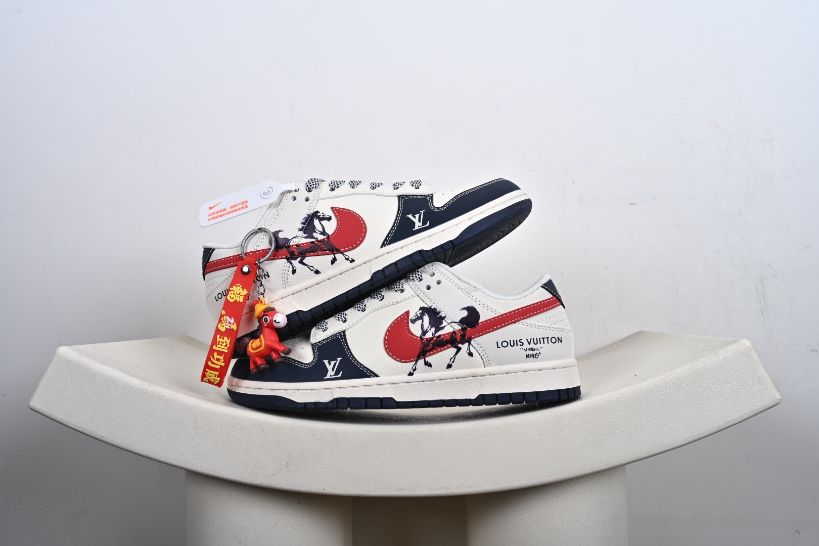 Nike Air Jordan 1 Low 马年限定 定制AJ联名-高端定制 低帮复古文化板鞋 JJ3508-563 Nike Air Jordan 1 Low 马年限定 定制AJ联名-高端定制 低帮复古文化板鞋 JJ3508-563