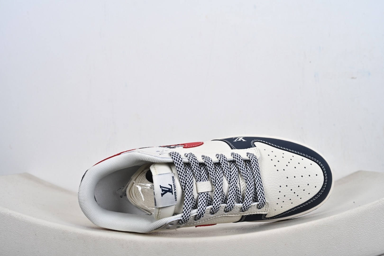 Nike Air Jordan 1 Low 马年限定 定制AJ联名-高端定制 低帮复古文化板鞋 JJ3508-563 Nike Air Jordan 1 Low 马年限定 定制AJ联名-高端定制 低帮复古文化板鞋 JJ3508-563
