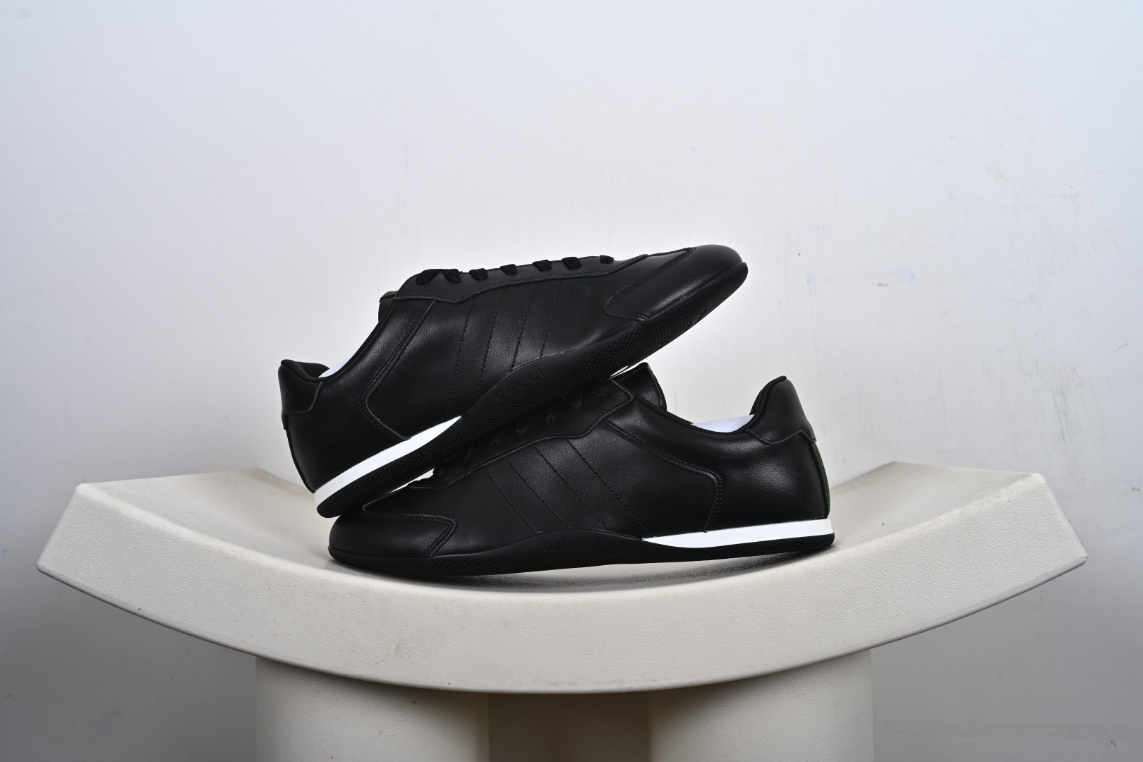GUCCI古驰 Shift系带圆头休闲皮鞋-Top High Quatity Cheap Sneakers Fashion Clothing Clothes Bags handbags Shoes of all Brand wholesale With The best Quality And Beautiful Price from China Factory Chinese suppliers wholesaler seller GUCCI古驰 Shift系带圆头休闲皮鞋