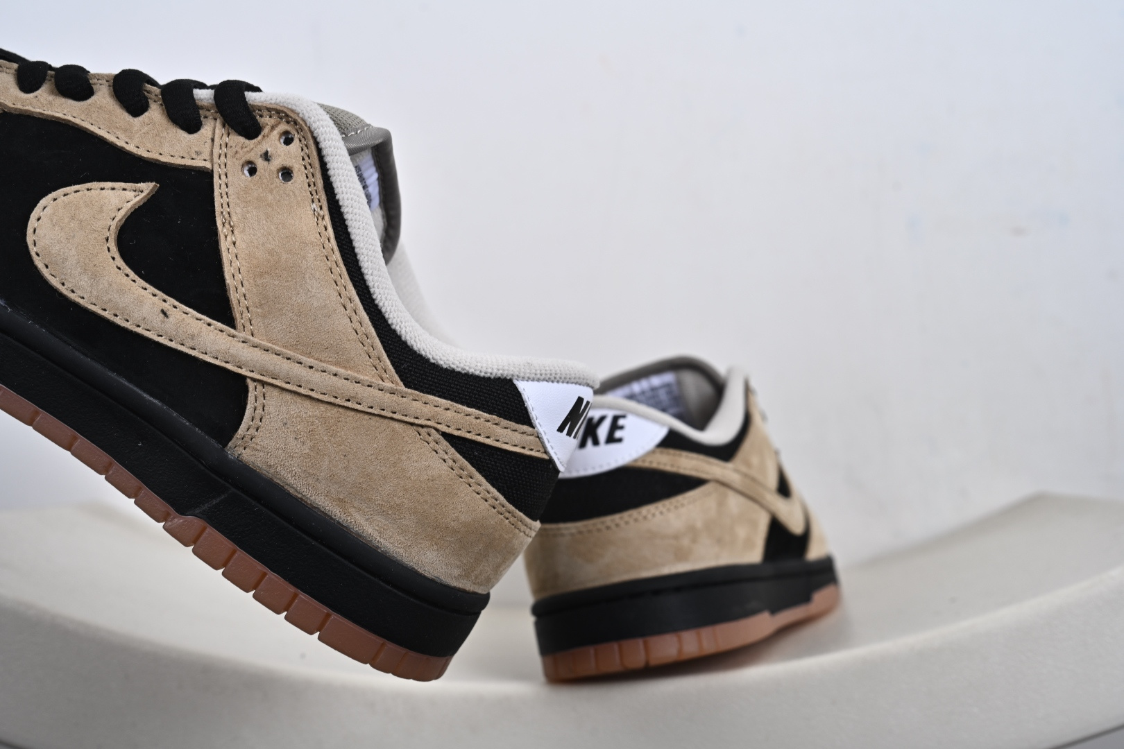 Nike SB Dunk Low“灰黑生胶” 低帮休闲板鞋 HJ0367-200