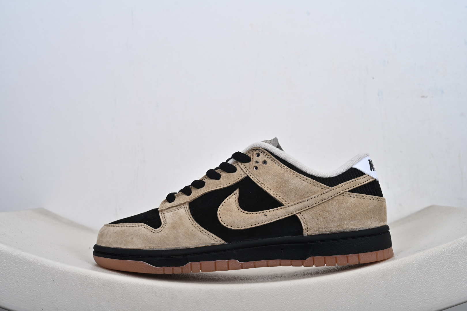 Nike SB Dunk Low“灰黑生胶” 低帮休闲板鞋 HJ0367-200