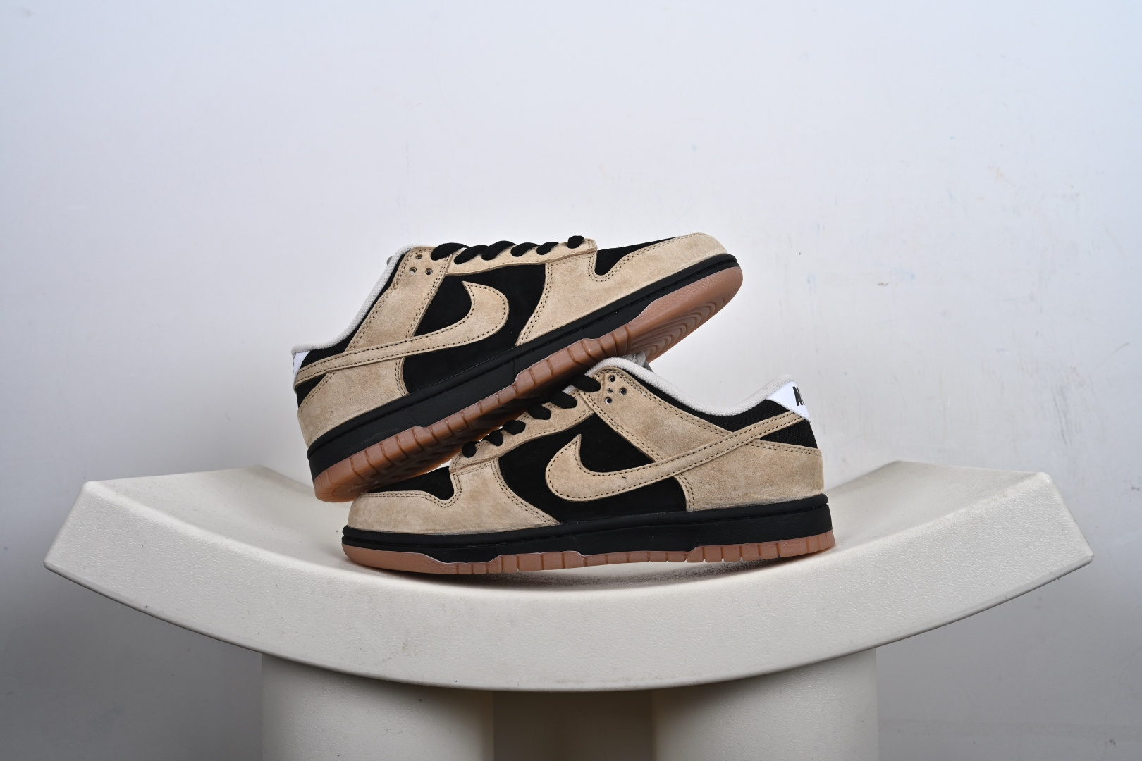 Nike SB Dunk Low“灰黑生胶” 低帮休闲板鞋 HJ0367-200