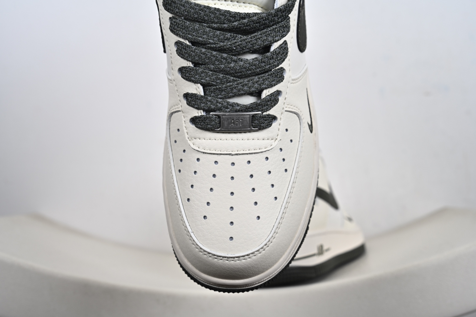 NIke Air Force 1 '07 Low 空军一号低帮 运动鞋 休闲鞋 SM6668-125