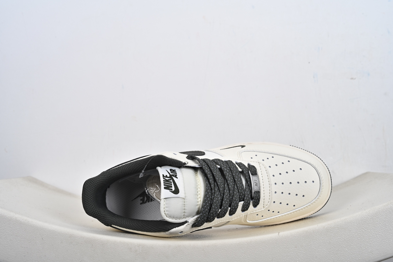 NIke Air Force 1 '07 Low 空军一号低帮 运动鞋 休闲鞋 SM6668-125