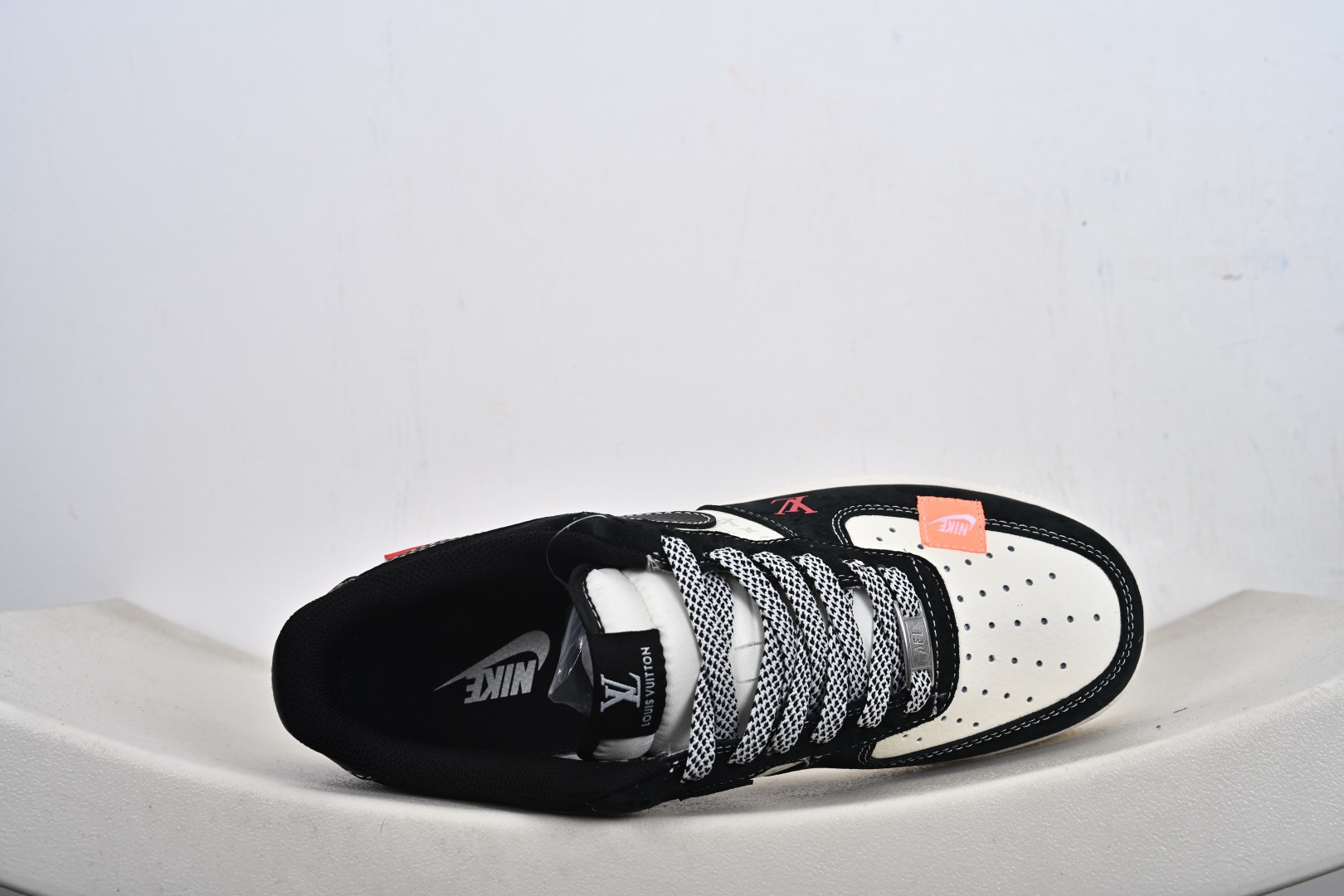 NK Air Force 1 '07 Low “L联名——米黑印花橙标 ”空军一号 低帮 运动鞋 休闲鞋 CX5050-Y41-Top High Quatity Cheap Sneakers Fashion Clothing Clothes Bags handbags Shoes of all Brand wholesale With The best Quality And Beautiful Price from China Factory Chinese suppliers wholesaler seller NK Air Force 1 '07 Low “L联名——米黑印花橙标 ”空军一号 低帮 运动鞋 休闲鞋 CX5050-Y41