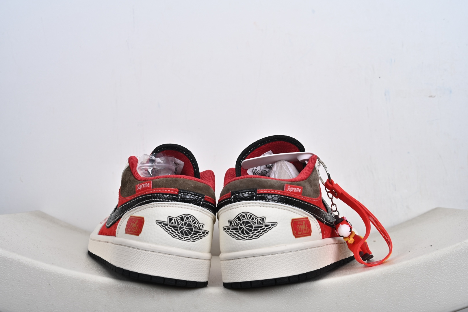 Nike SB Dunk Low Supreme联名 马年限定 周年高端定制 低帮休闲板鞋 FC7688-203
