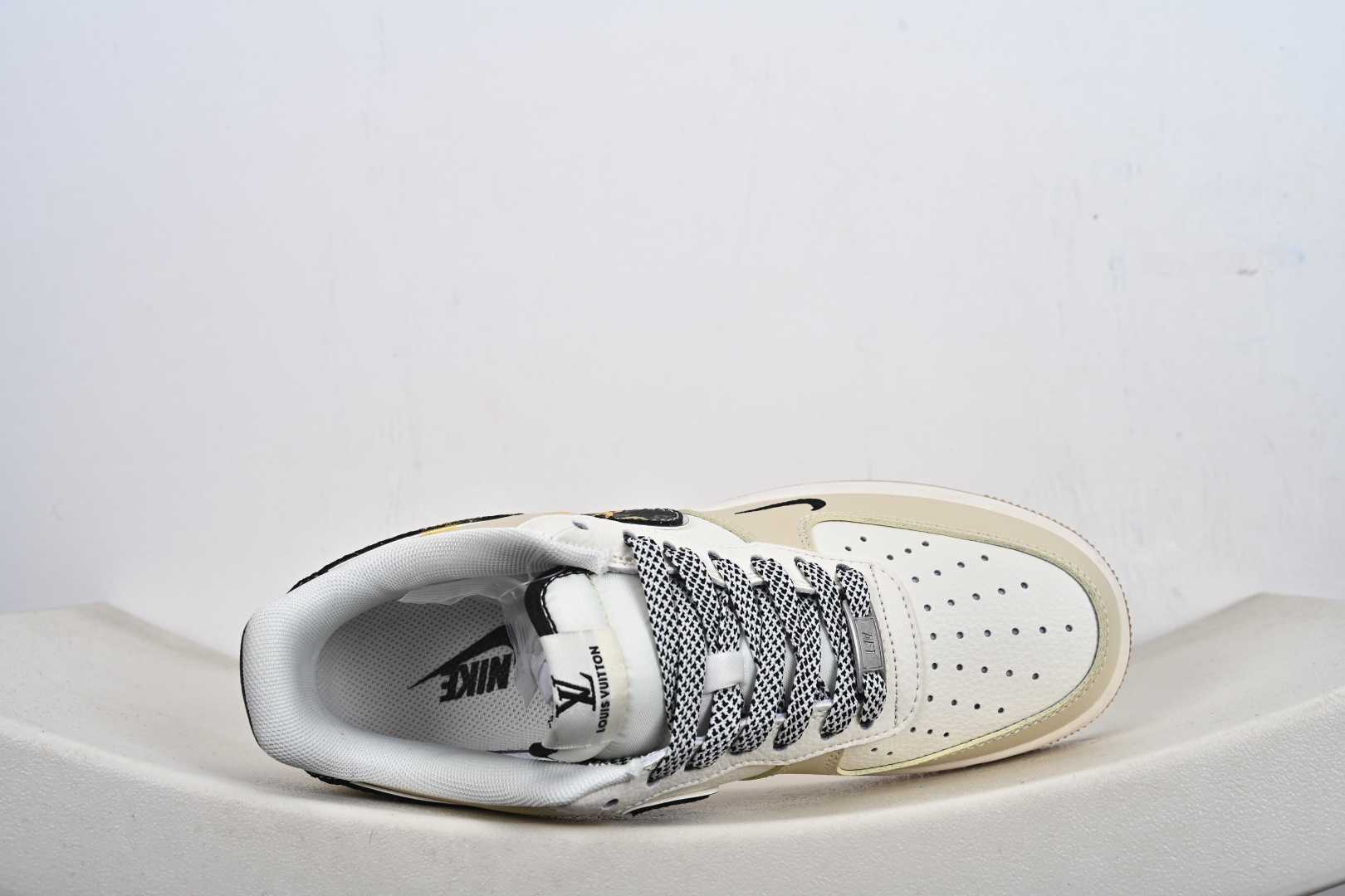NIke Air Force 1 '07 Low “LV联名-骏马奔腾”空军一号 低帮 运动鞋 休闲鞋 ZH2598-308-Top High Quatity Cheap Sneakers Fashion Clothing Clothes Bags handbags Shoes of all Brand wholesale With The best Quality And Beautiful Price from China Factory Chinese suppliers wholesaler seller NIke Air Force 1 '07 Low “LV联名-骏马奔腾”空军一号 低帮 运动鞋 休闲鞋 ZH2598-308