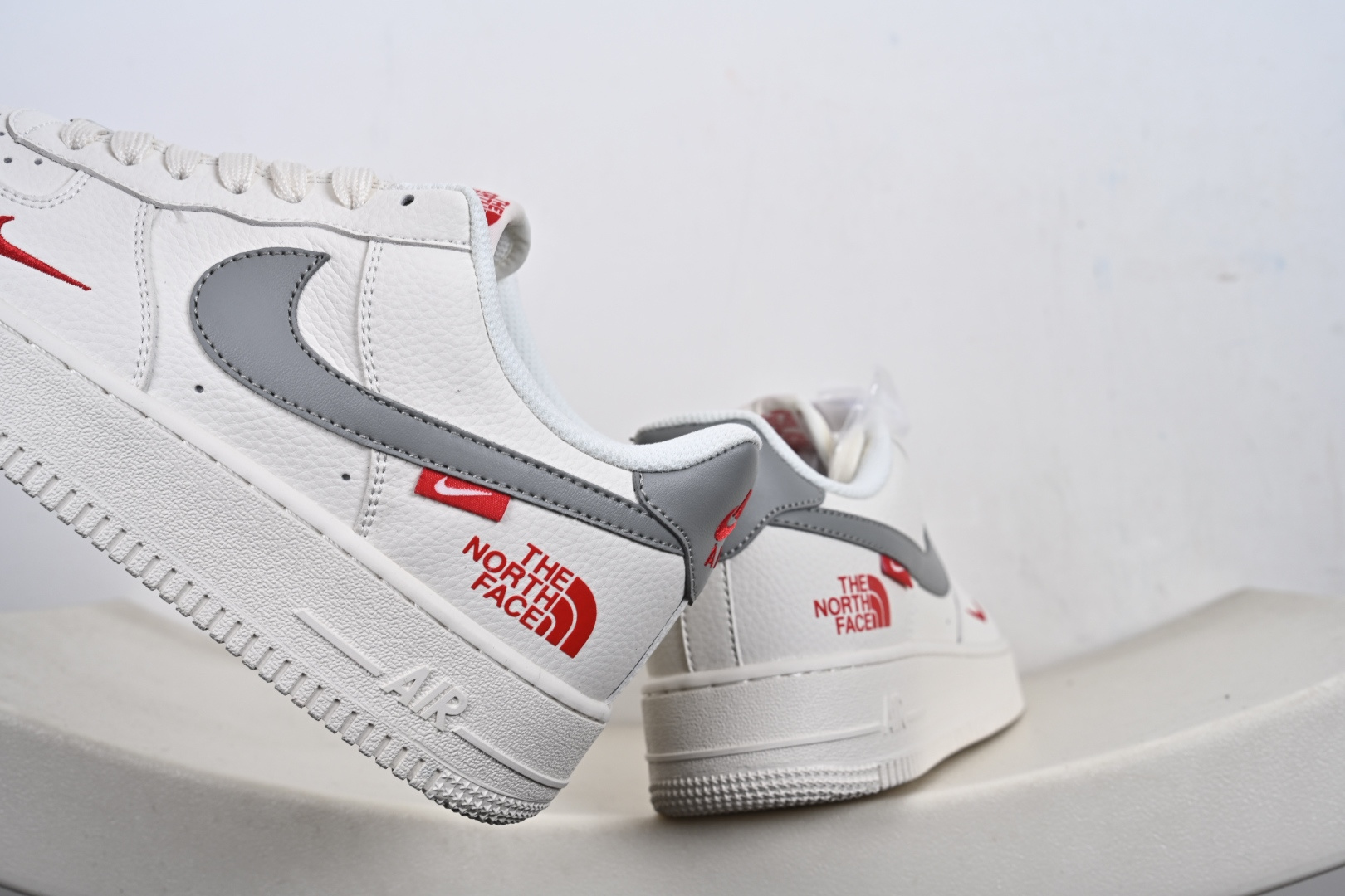 NIke AIR FORCE1‘O7 LX 联名款 空一军号 低帮 运动鞋 休闲鞋 MM3399-802