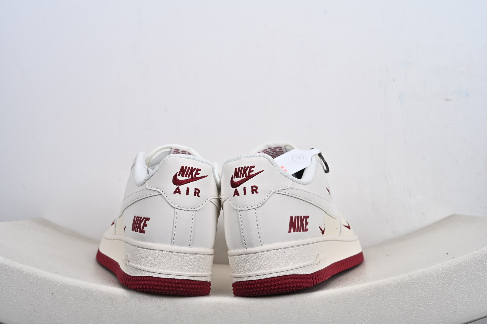 Nike Air Force 1‘07 Low 酒红三勾 空军一号低帮闲休板鞋 JP2026-106-Top High Quatity Cheap Sneakers Fashion Clothing Clothes Bags handbags Shoes of all Brand wholesale With The best Quality And Beautiful Price from China Factory Chinese suppliers wholesaler seller Nike Air Force 1‘07 Low 酒红三勾 空军一号低帮闲休板鞋 JP2026-106